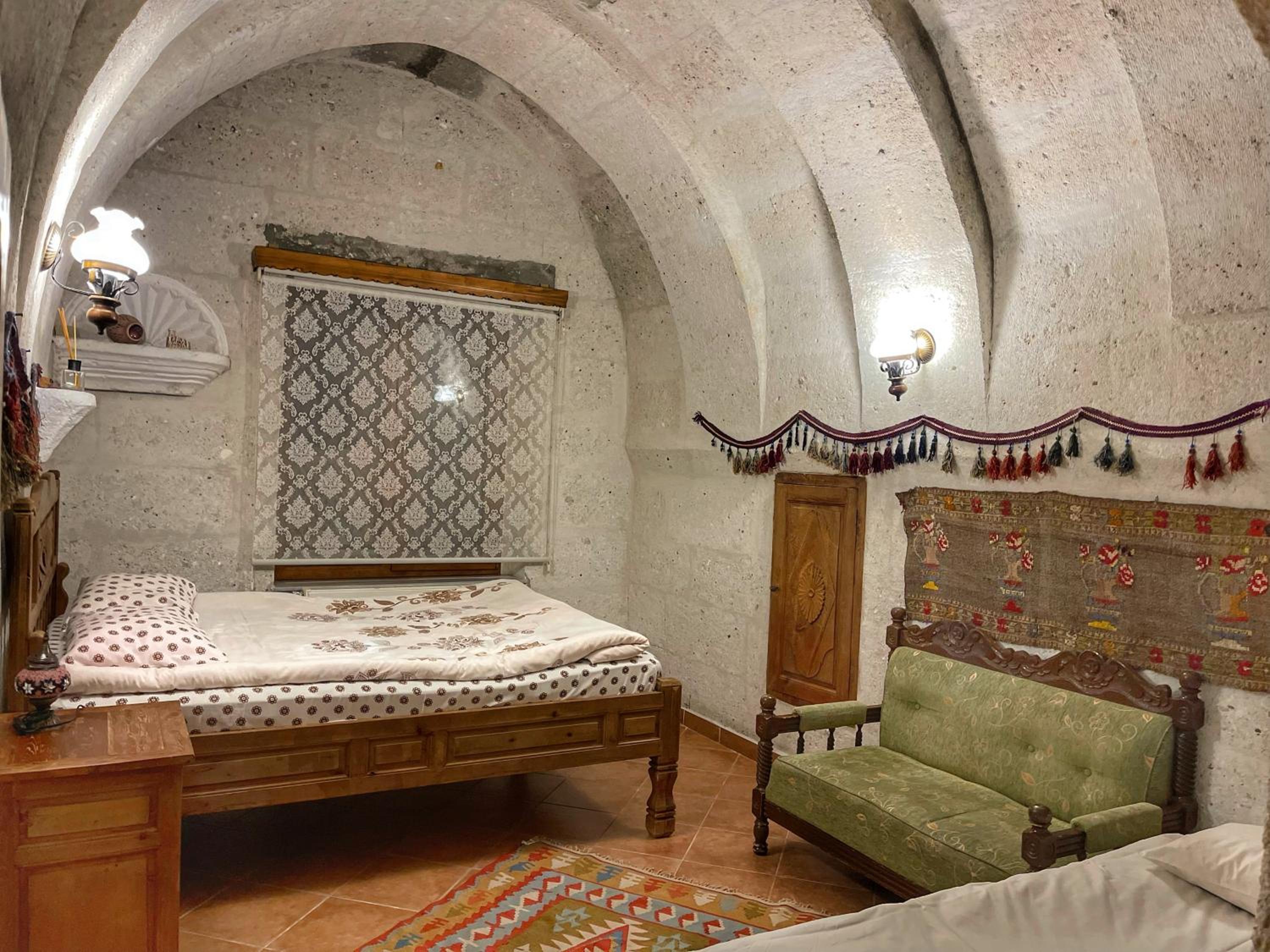 Anatolia Raymonde Cave House