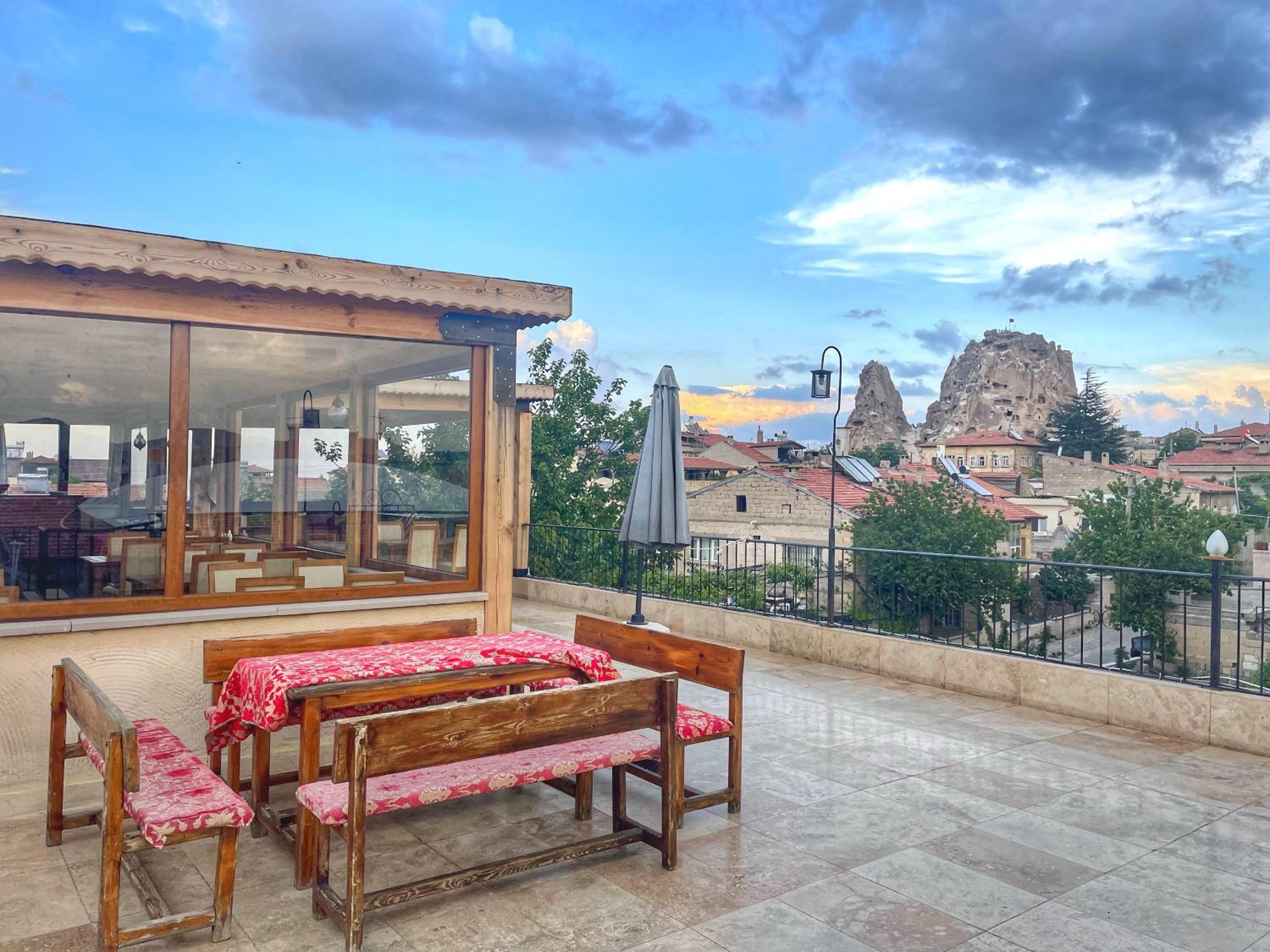 Anatolia Raymonde Cave House