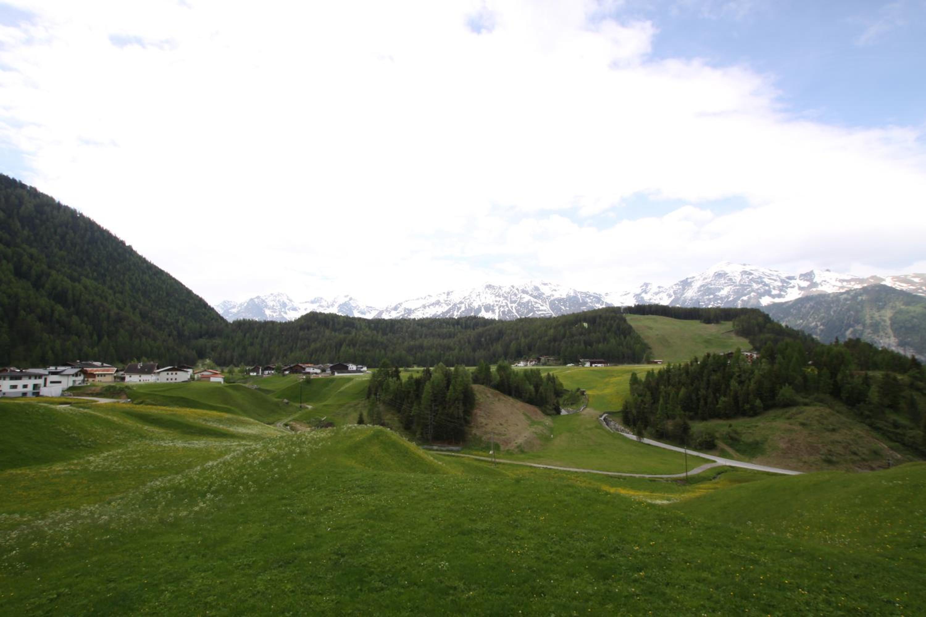 Photo 33