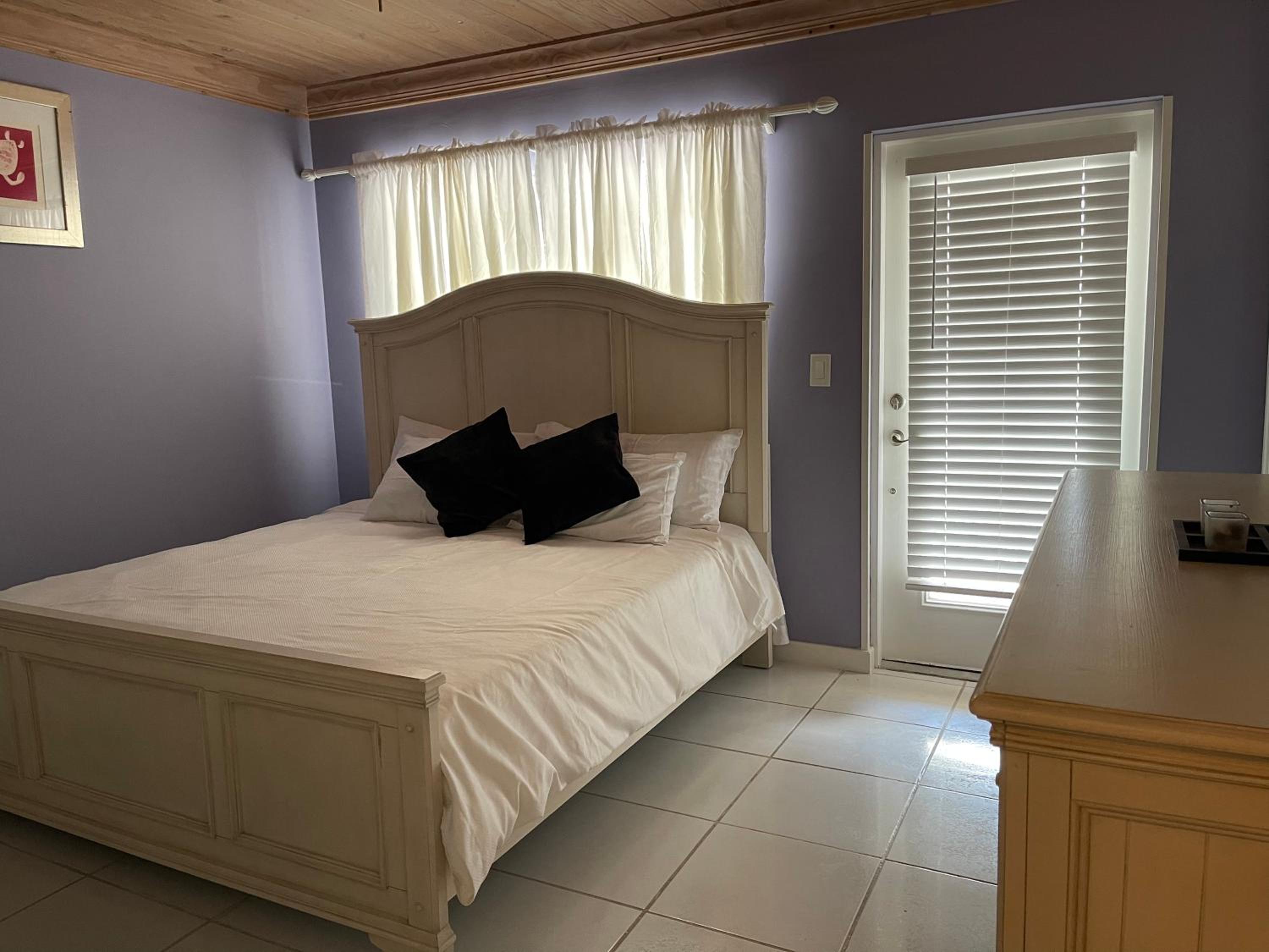 Sapphire Garden Townhouses - Photo 2