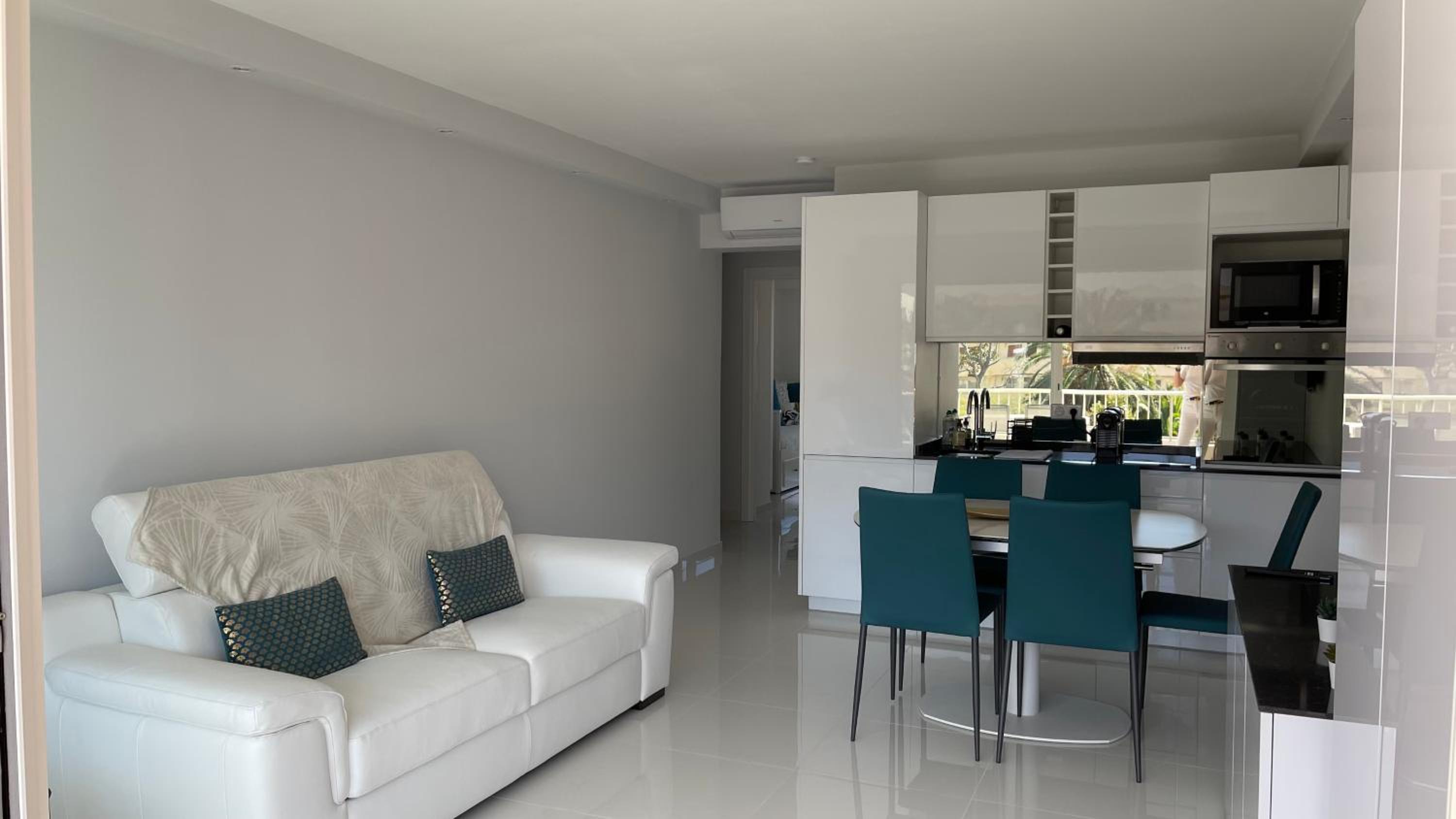 Cannes Pointe Croisette : superbe logement vue mer photo 3