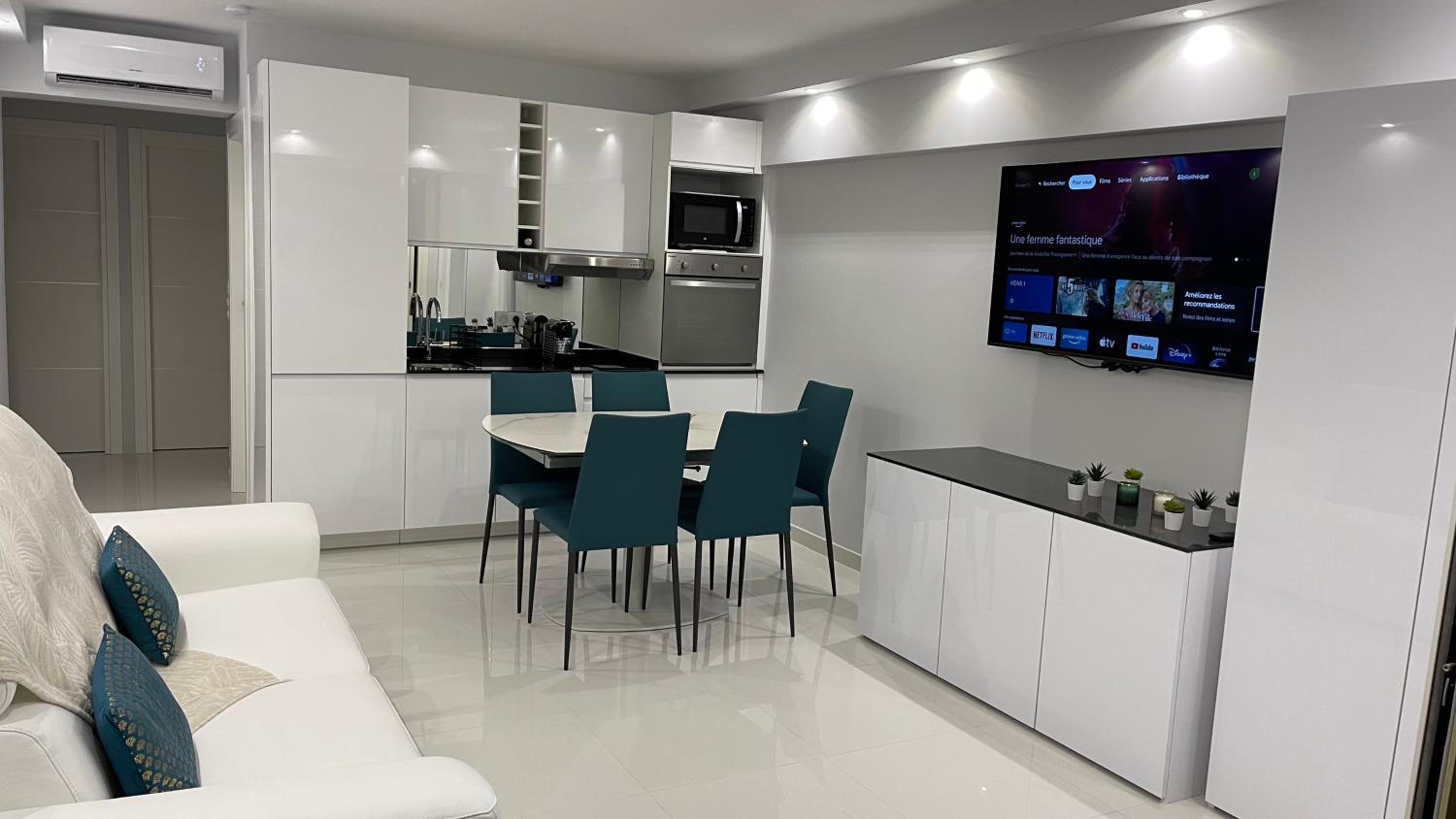 Cannes Pointe Croisette : superbe logement vue mer photo 4