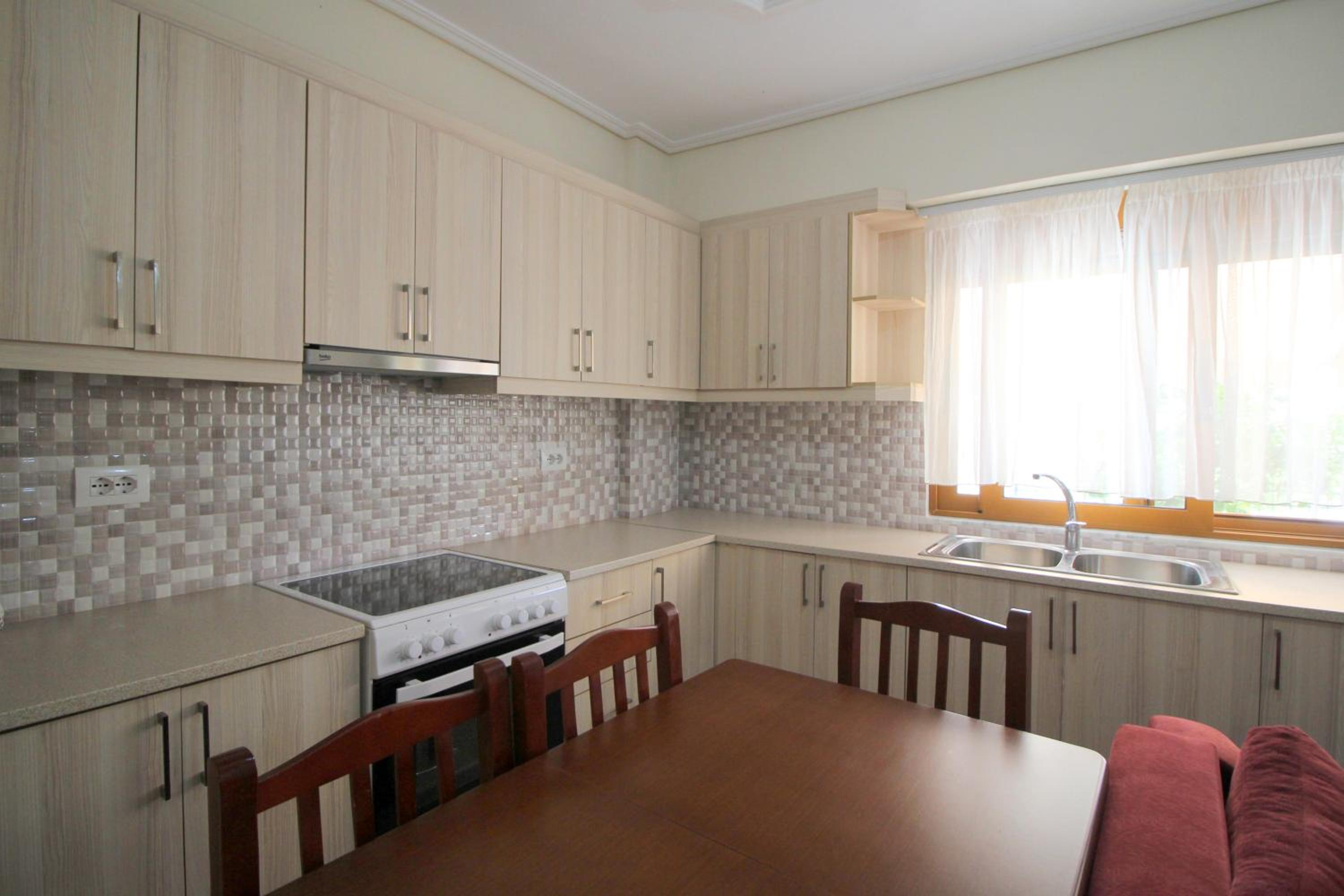 VILLA 24 Sarandë
