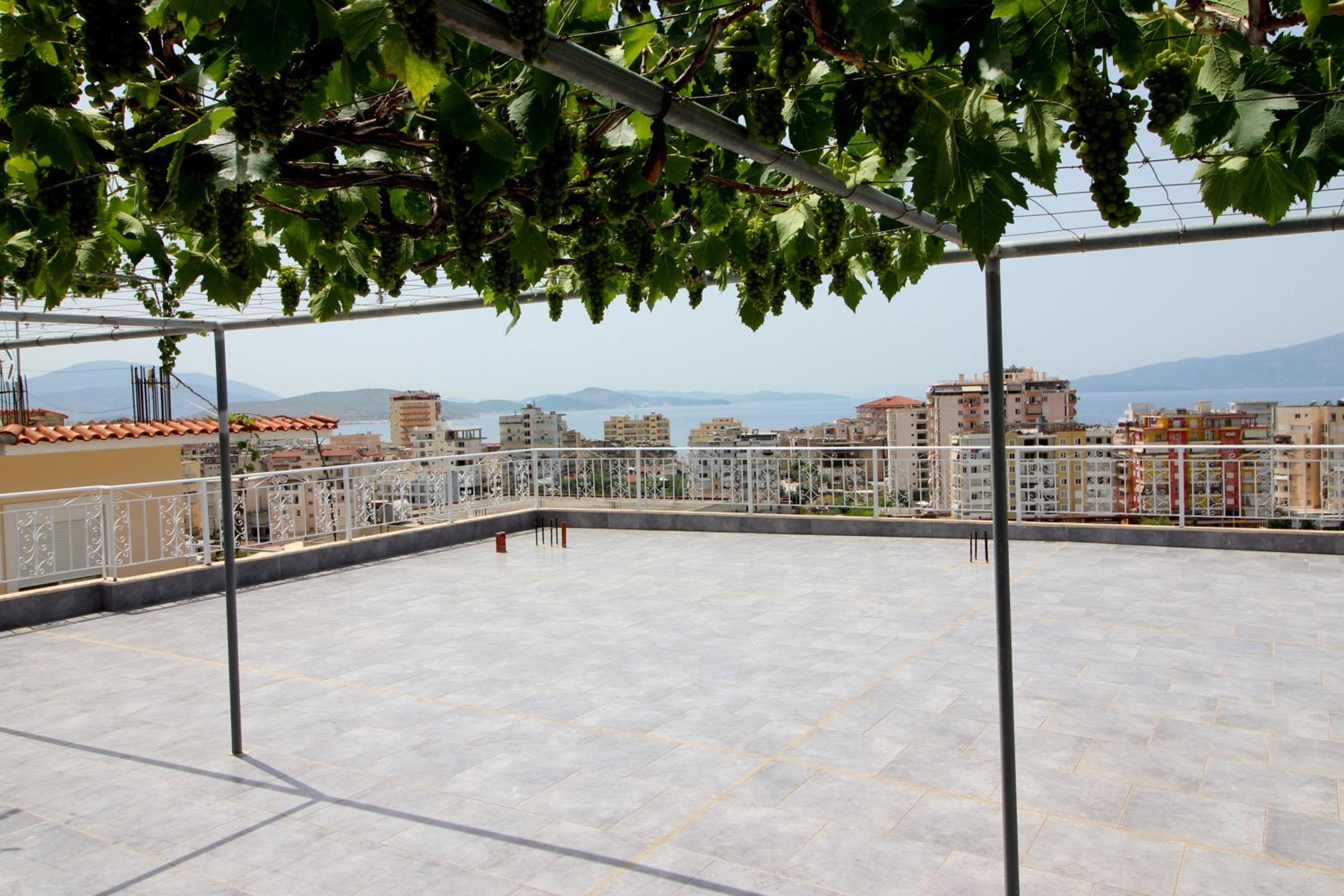 VILLA 24 Sarandë