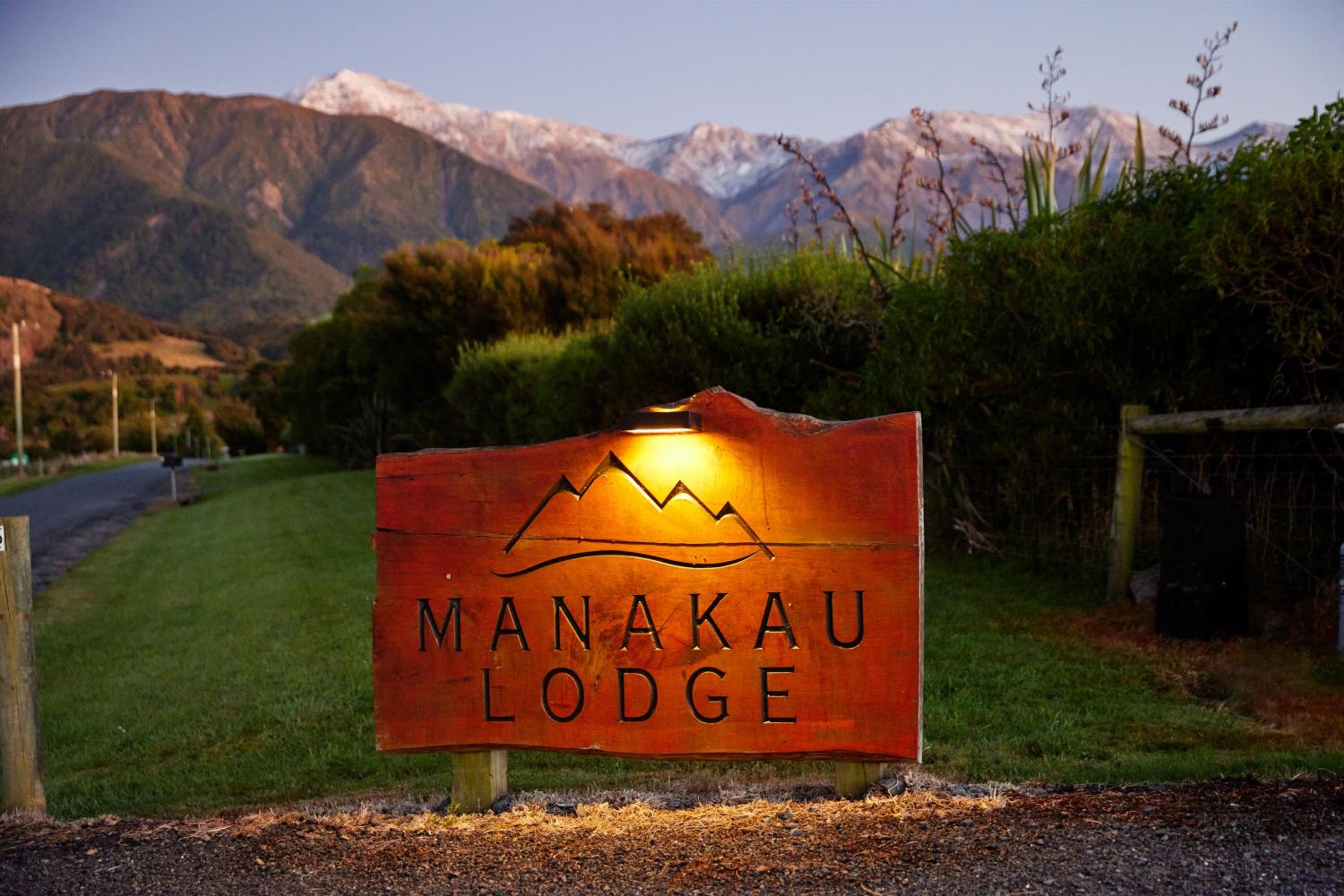 Manakau Lodge