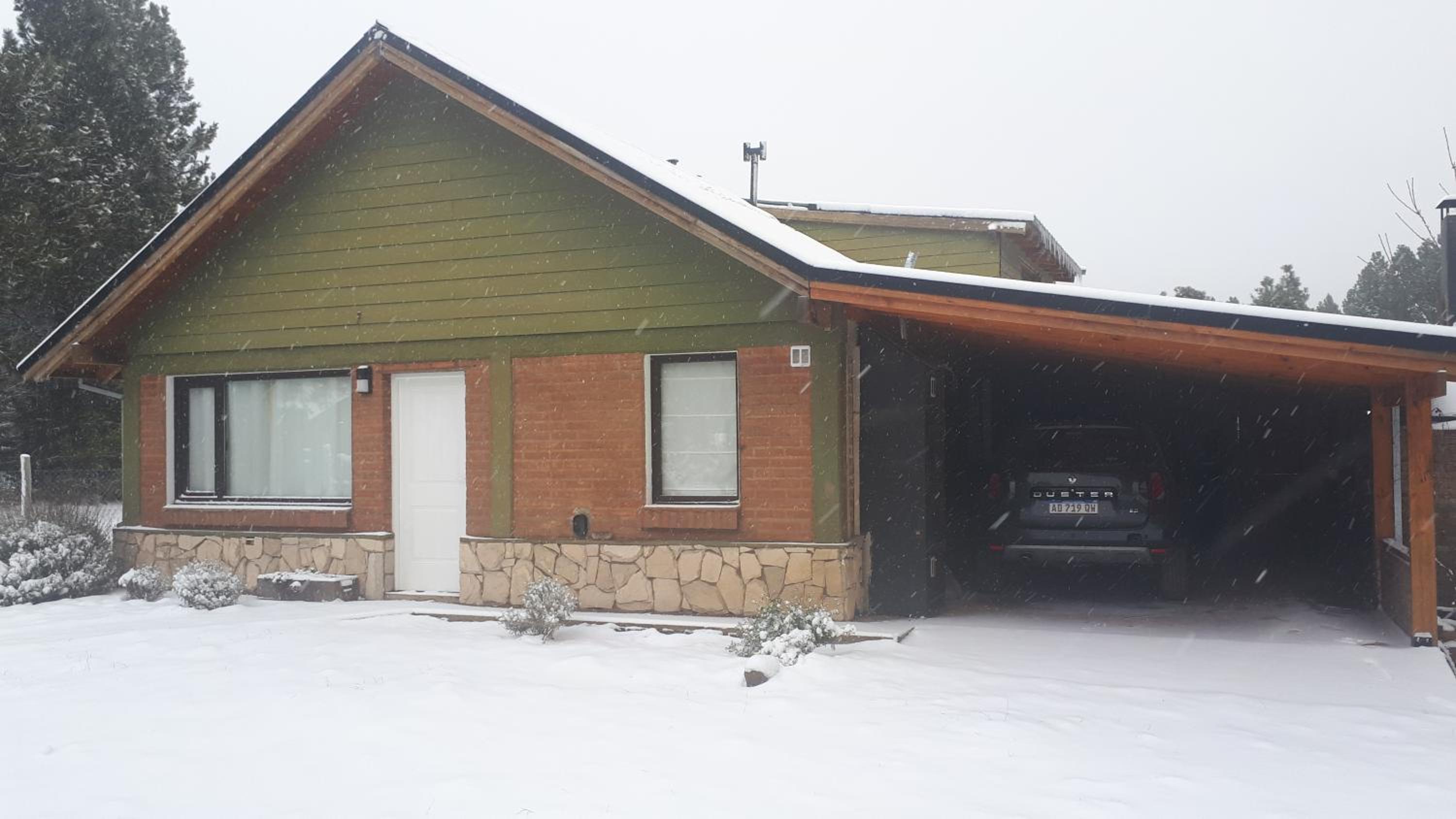 Escallonia House
