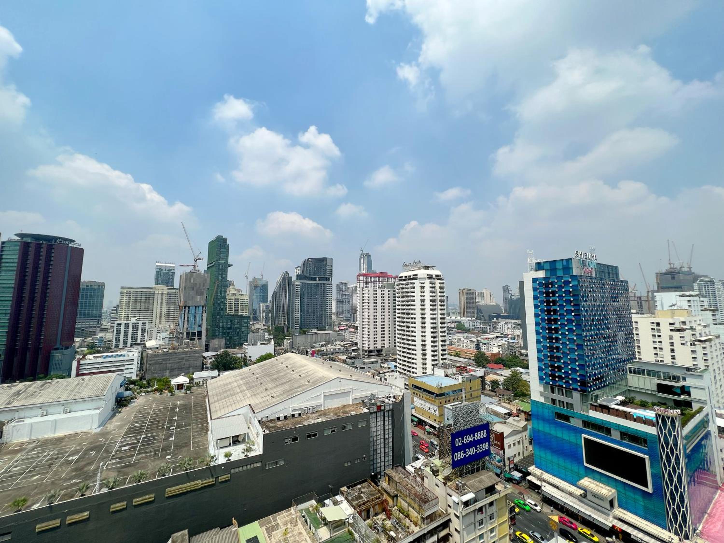 Center Bangkok Suite next to Platinum mall