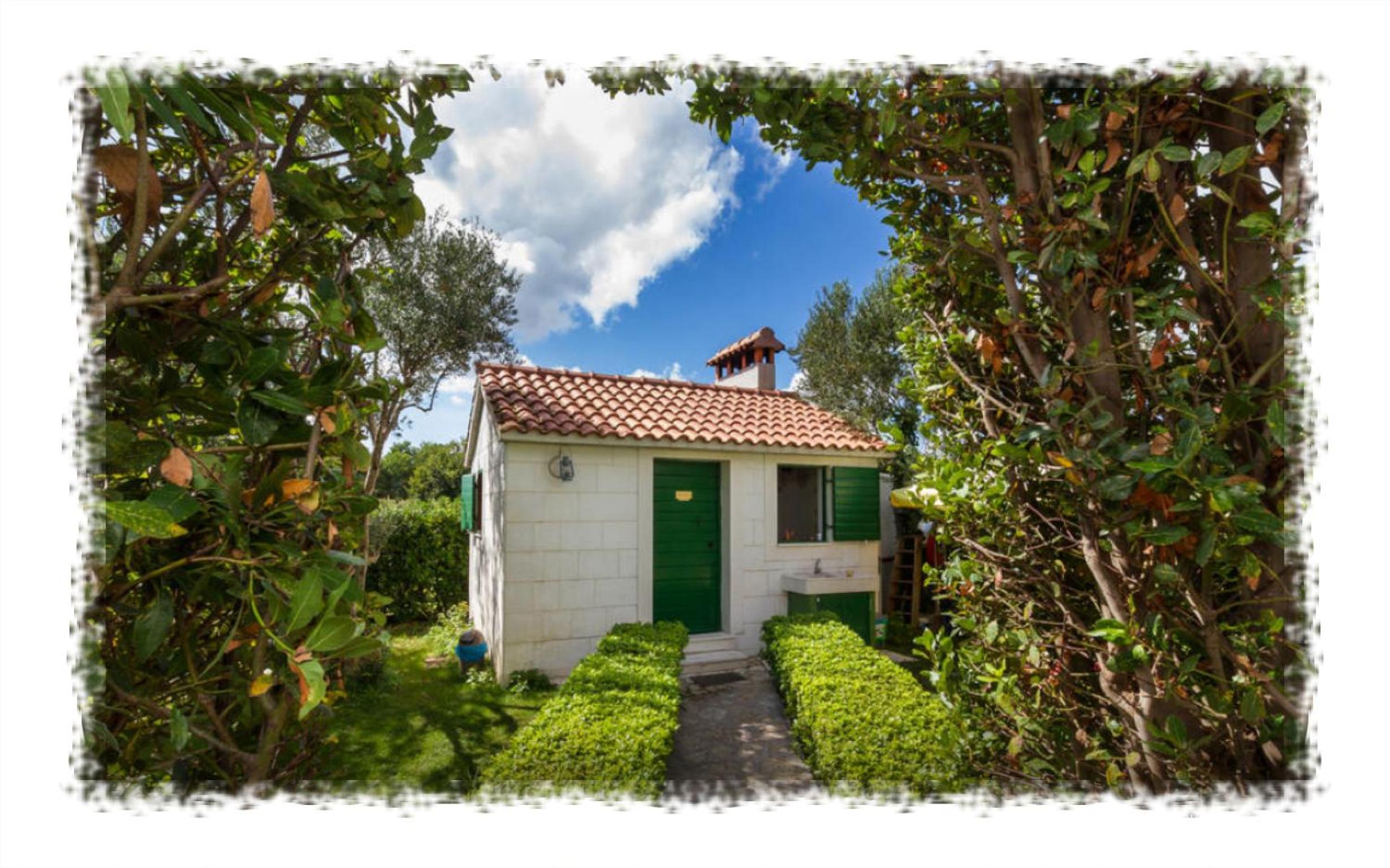 Hostel Oktarin