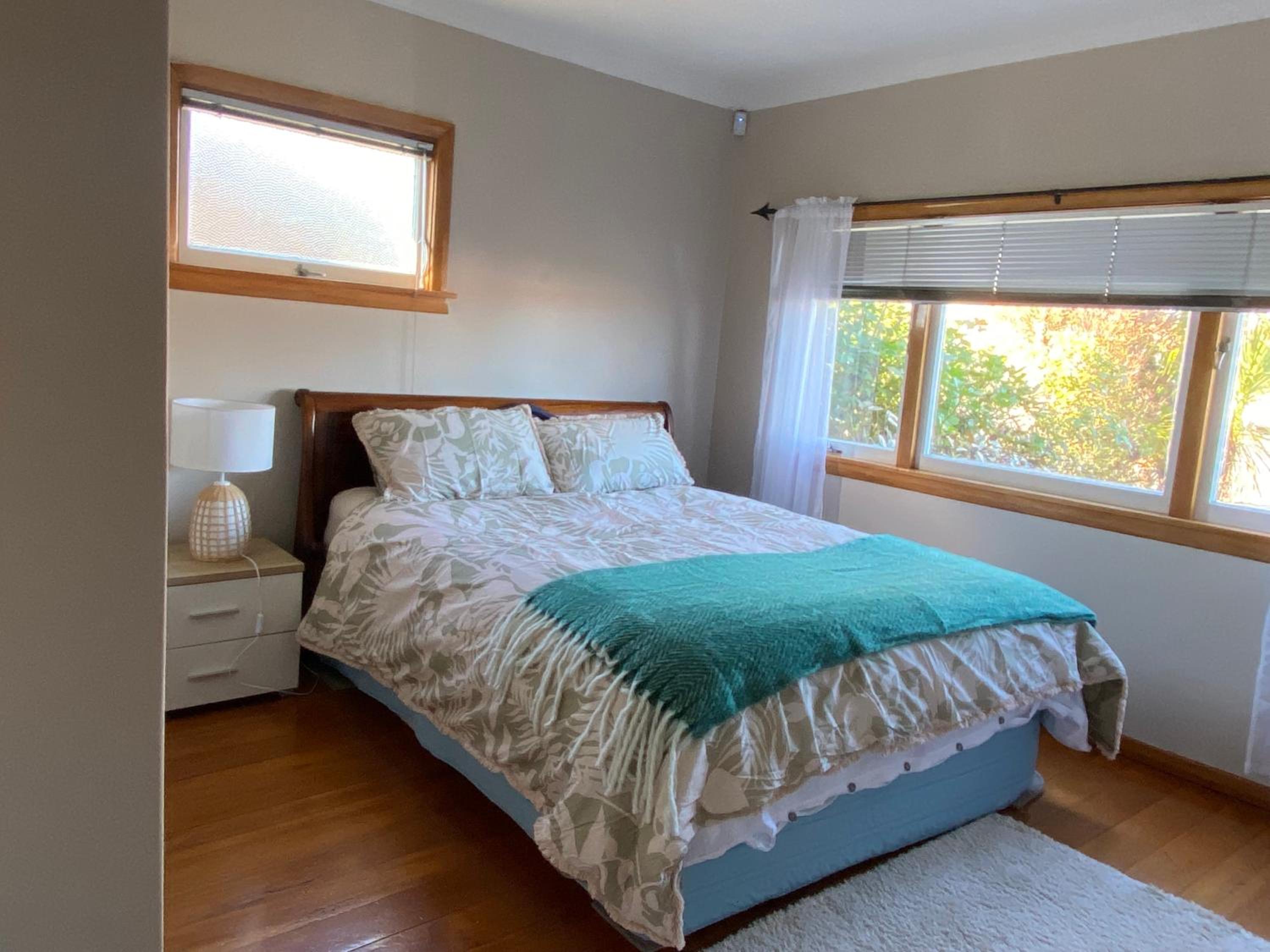 Central City Art Deco 2 bedroom House view 3