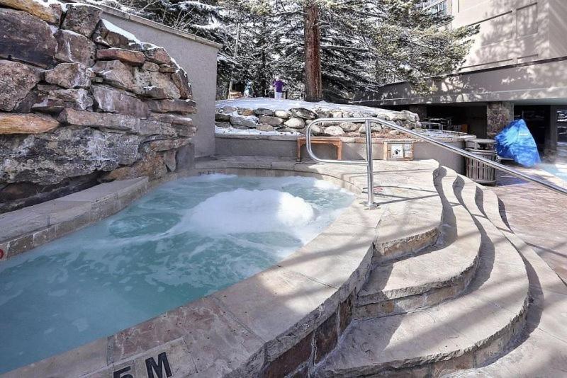 Beaver Creek Pines 4 Bedroom Ski In, Ski Out Vacation Rental With Restaurant, Outdoor Pool, Jacuzzi And Fitness Center - Property Image 9
