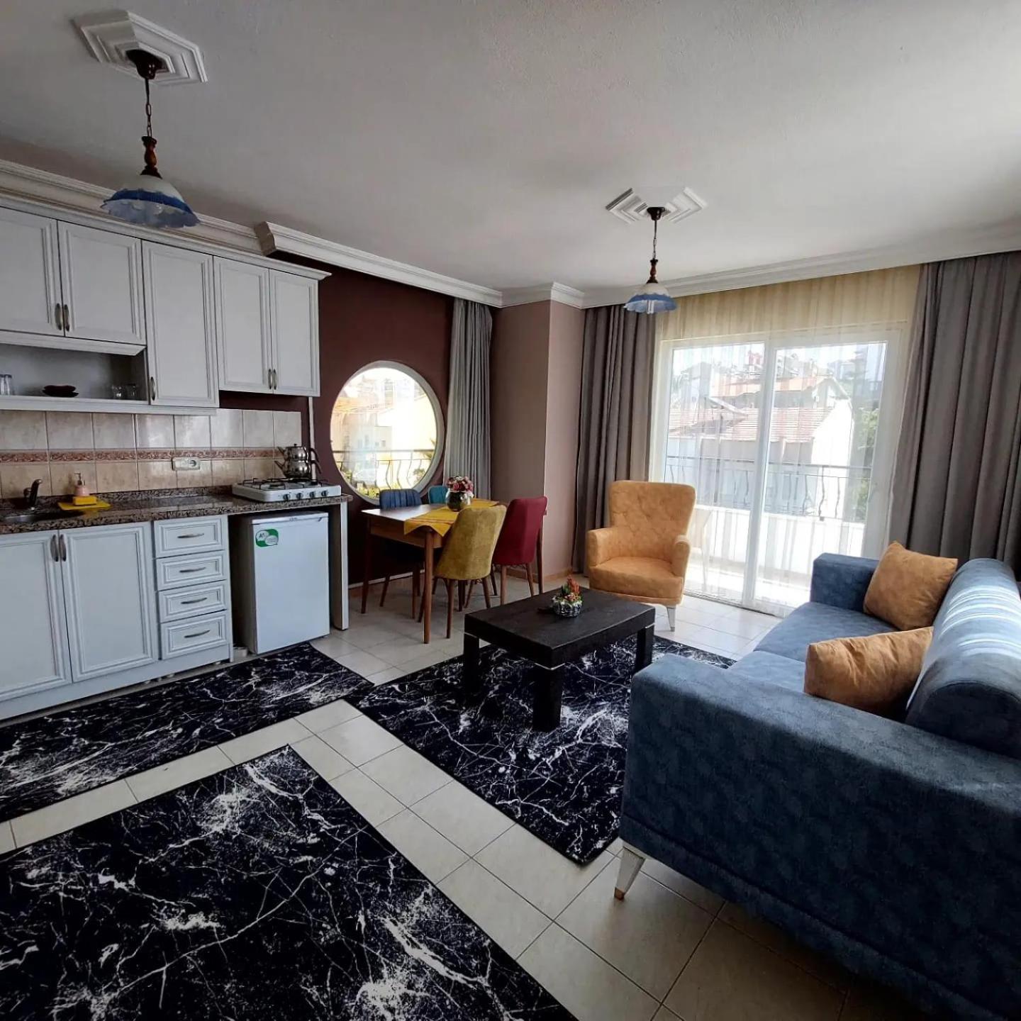 Summer rose hotel - Image 8