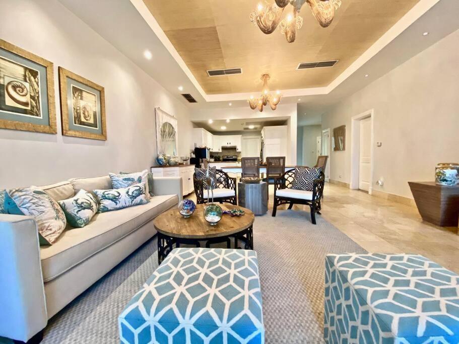 Stylish Lux Beach Condo Aquamarina Cap Cana