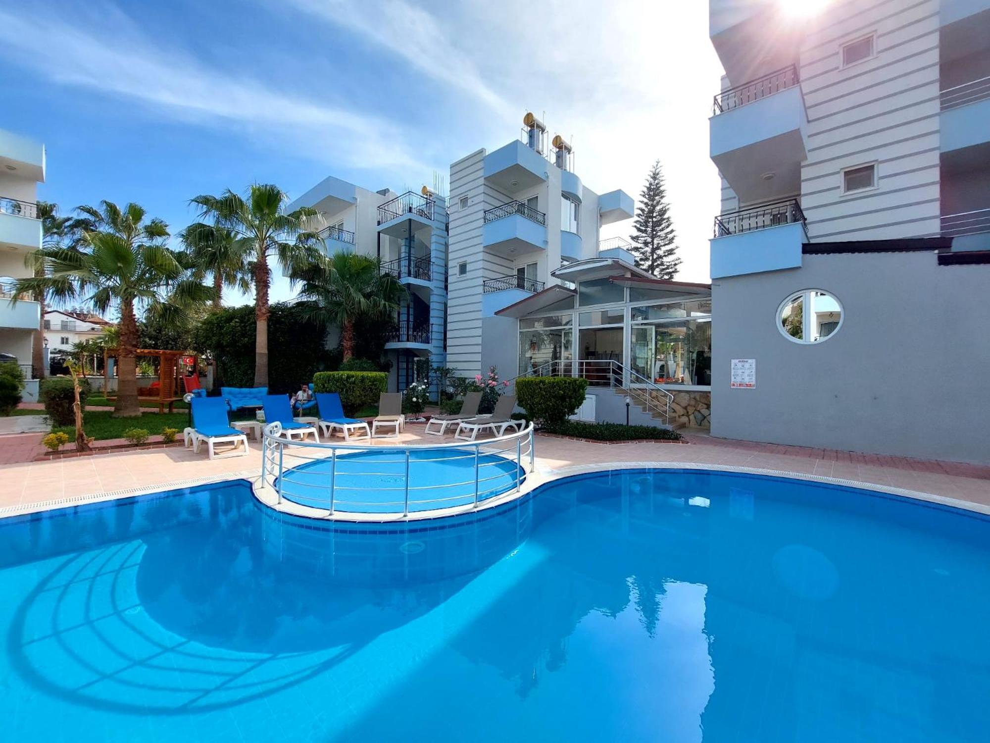 Summer rose hotel - Image 13