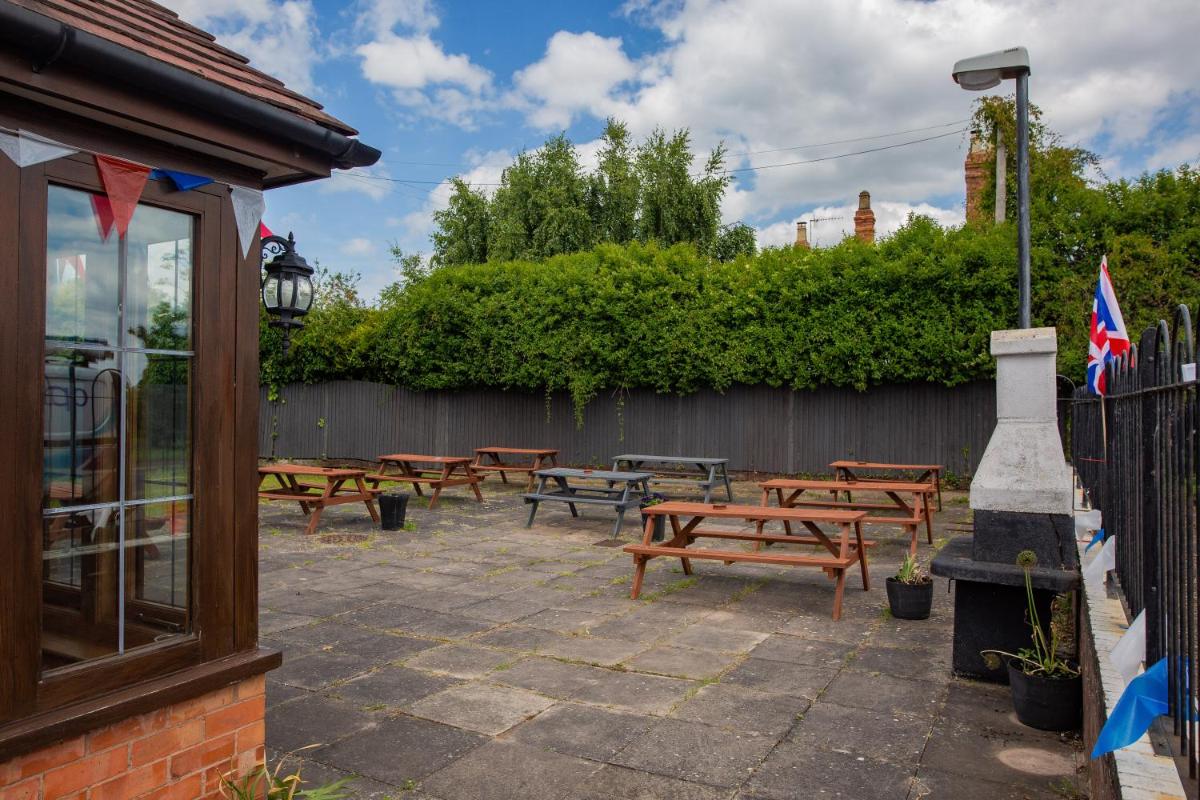 Queens Head Inn view 3