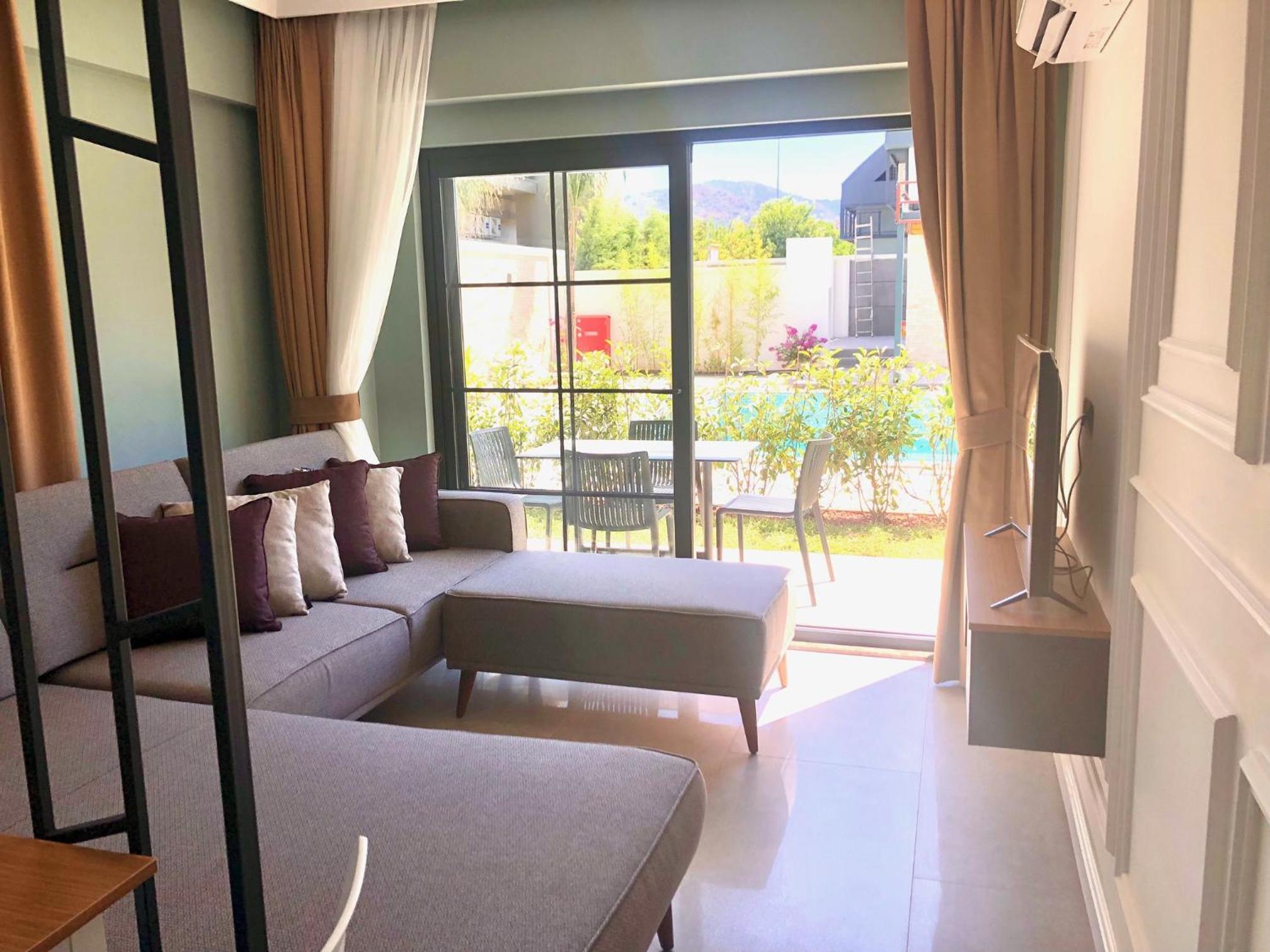 Juglans Suites - Image 32