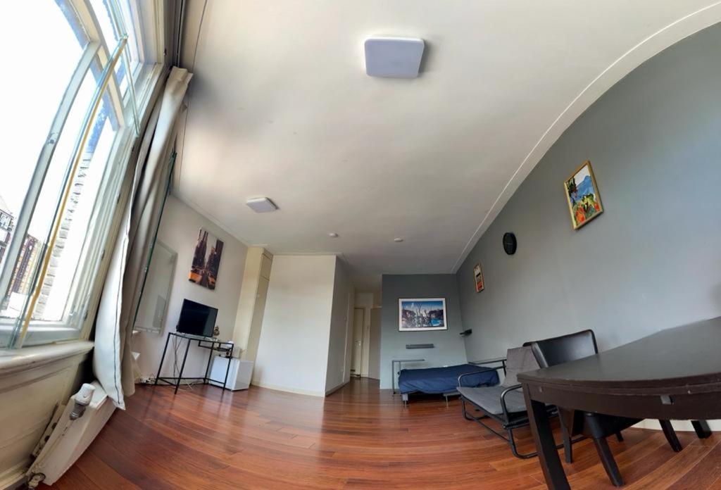 Central B&B Apartment in Amsterdam