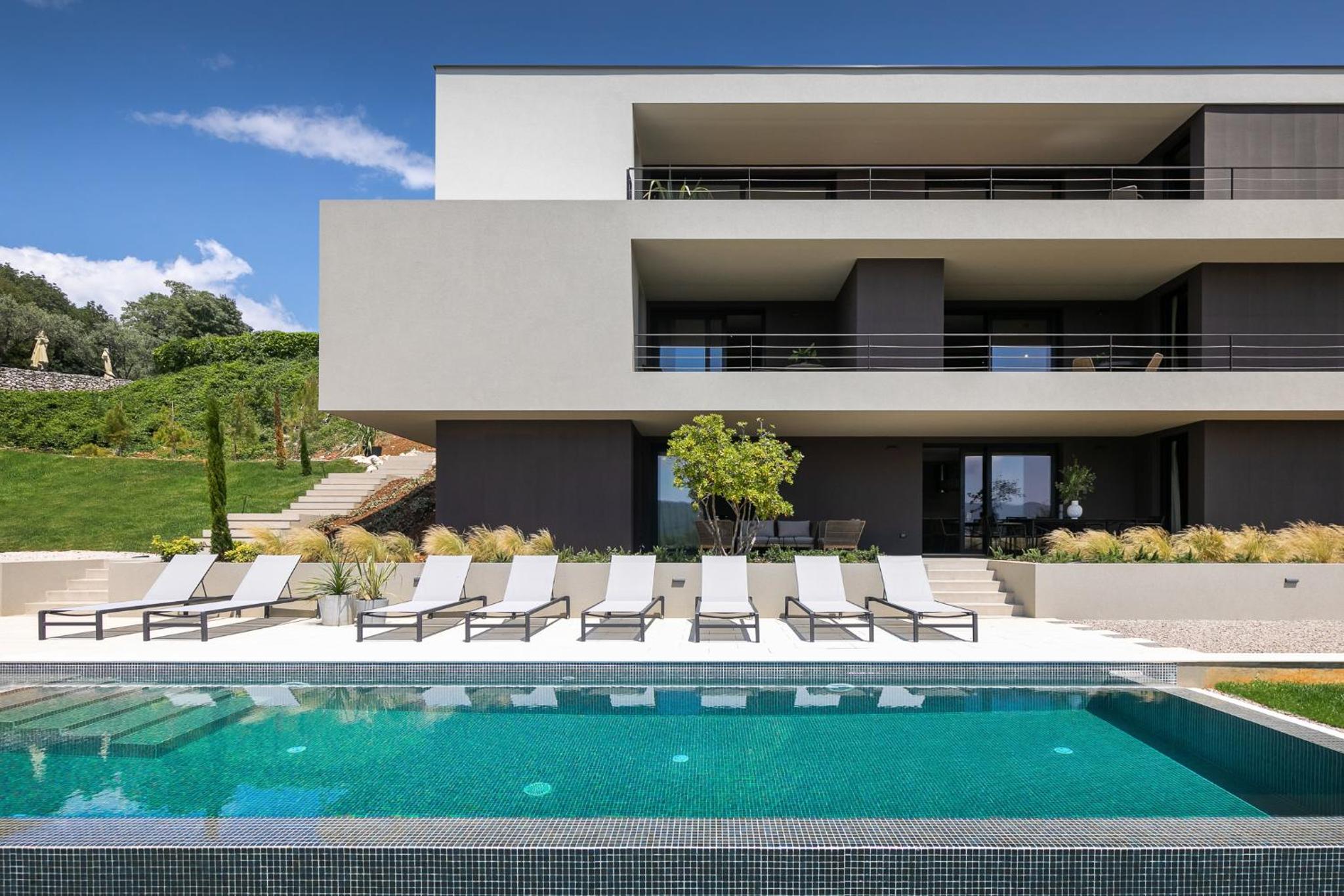 Oltremare apartments with pool