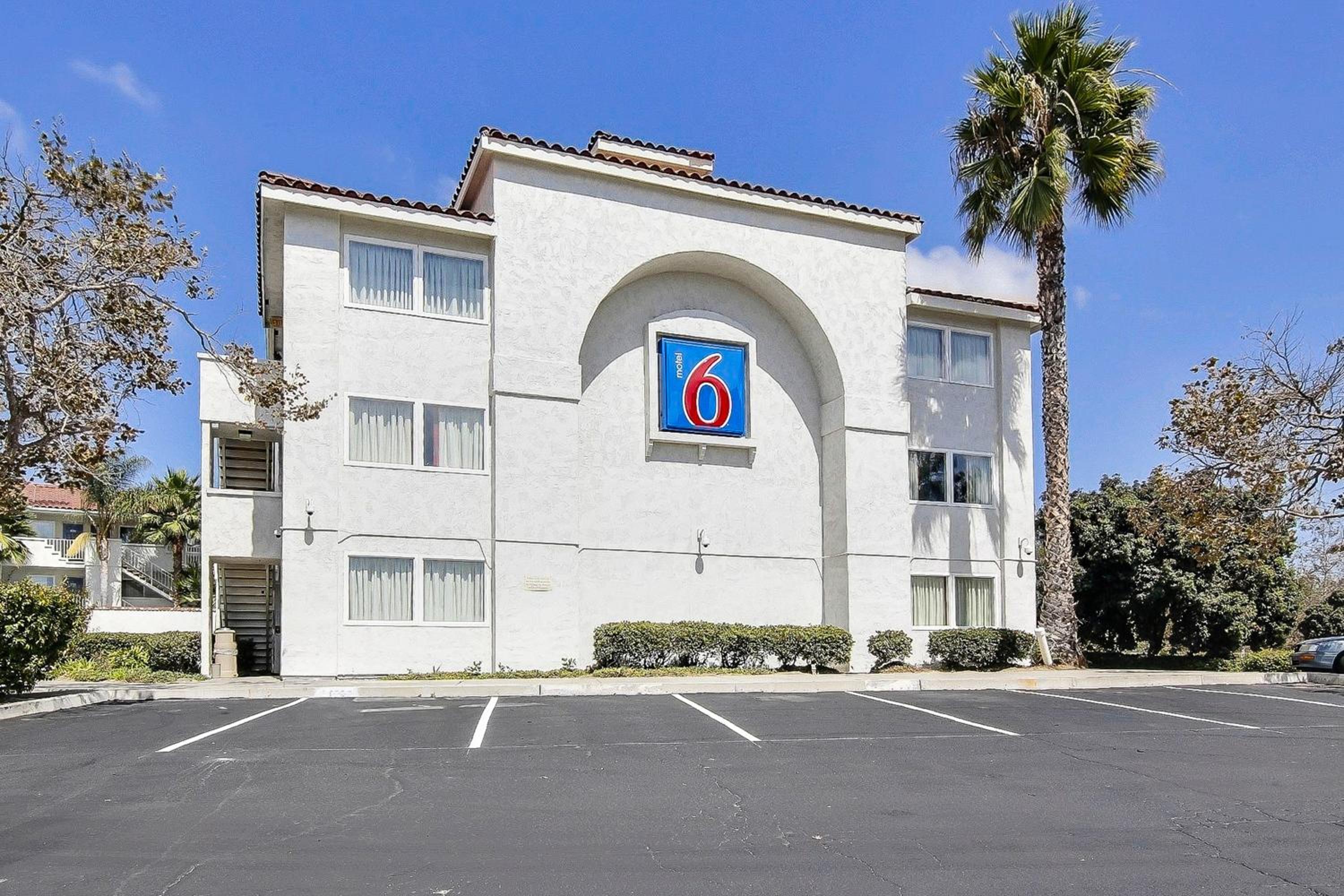 Ventura Vacations - Motel 6-Ventura, CA - South - Property Image 6