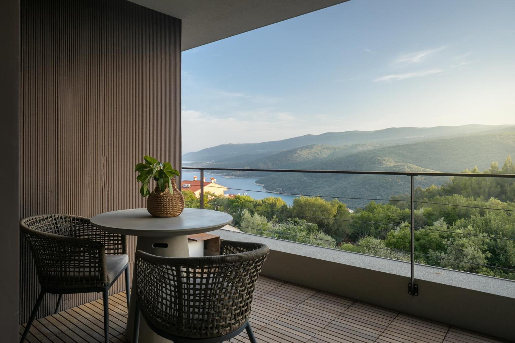 Oltremare apartments with pool