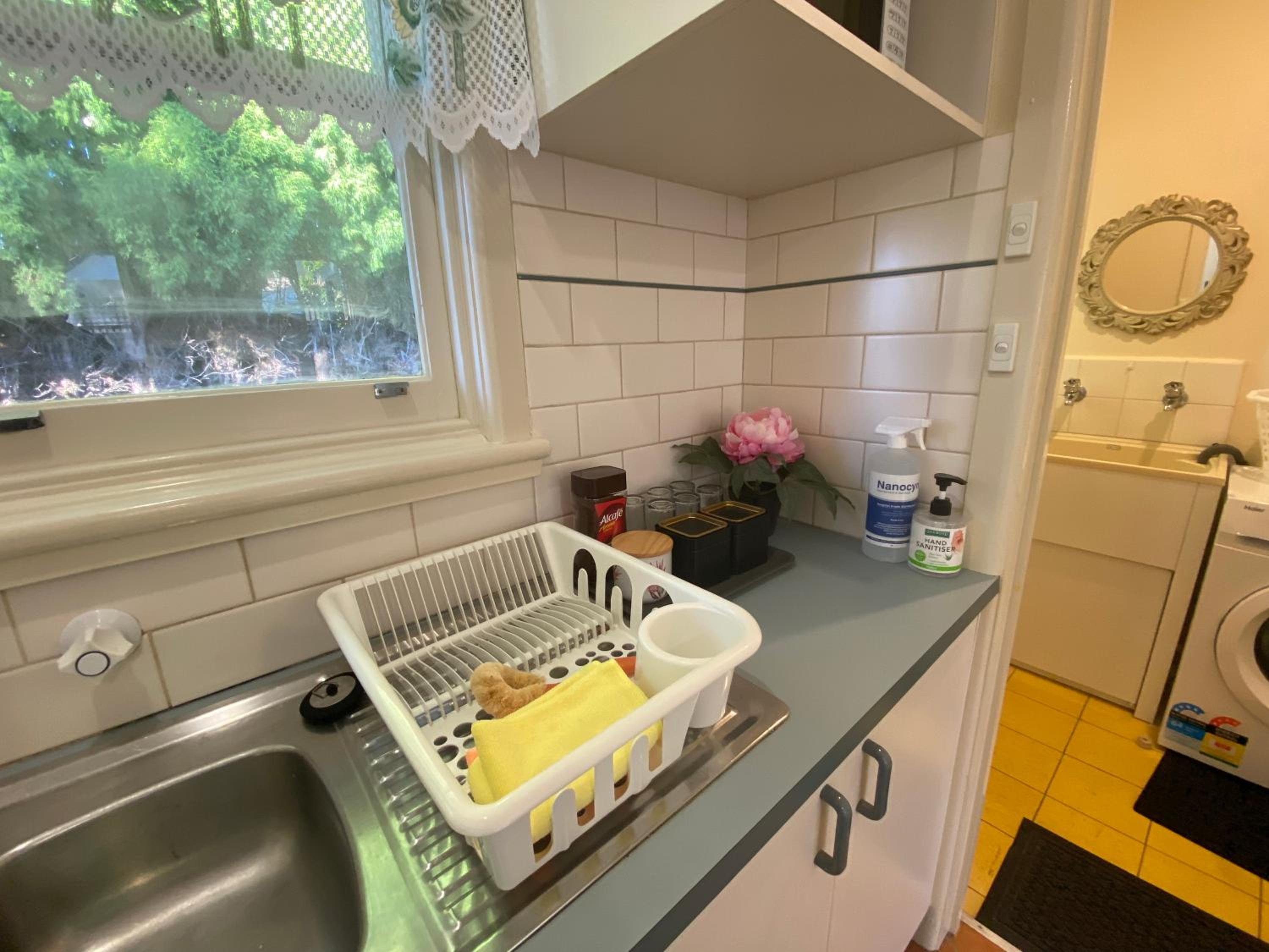 Mitcham Station Home Stay