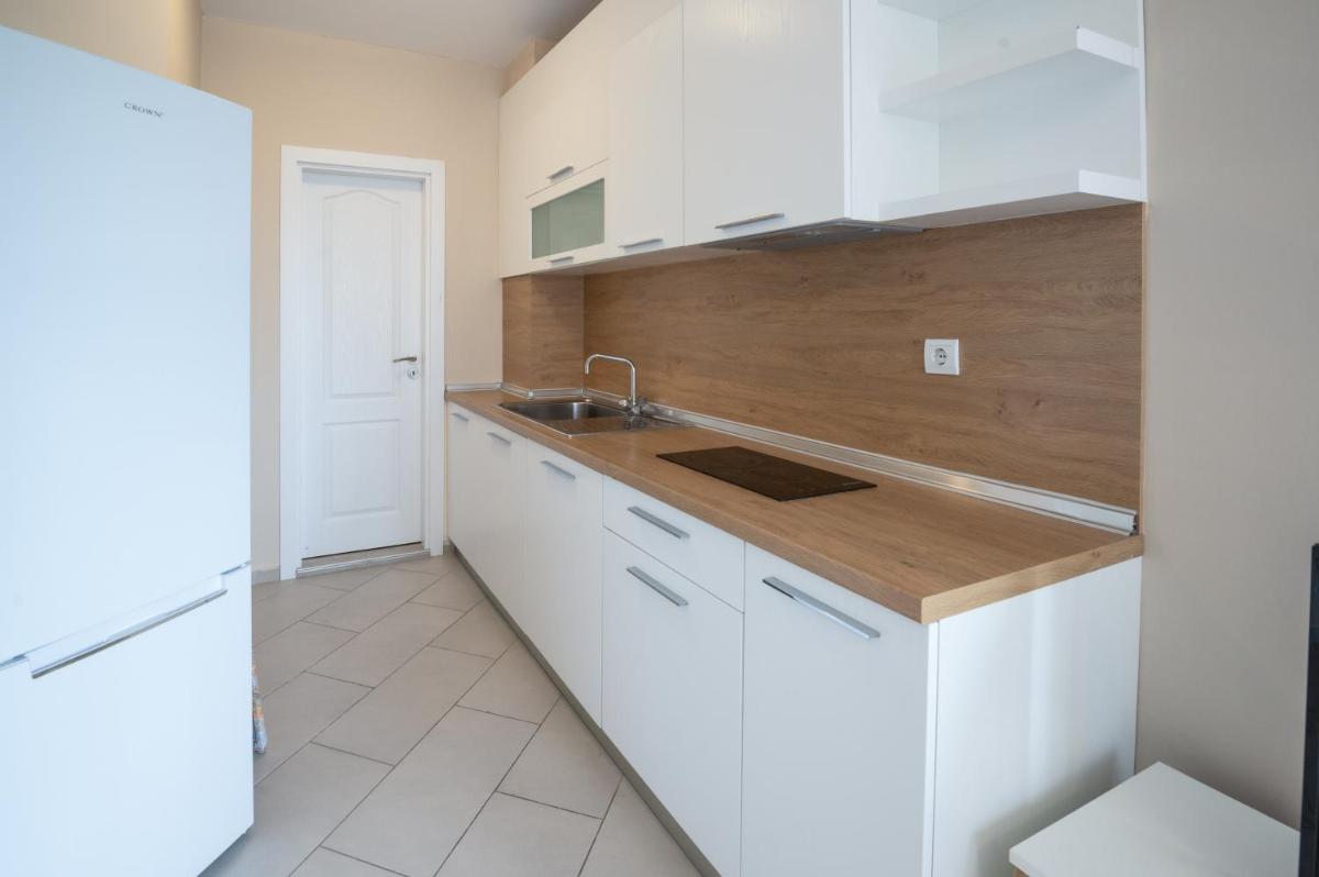 Balchik Vacations - Guest Apartment Vladi in Garden Palace Complex - Property Image 1