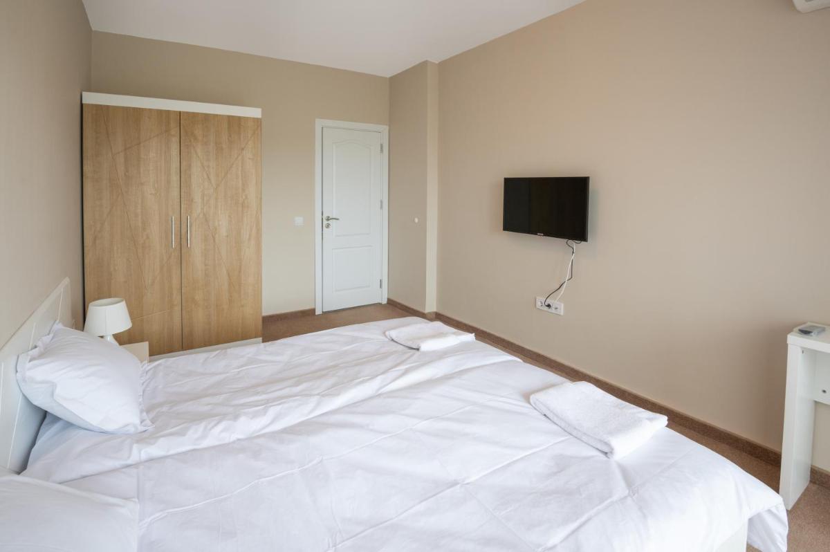 Balchik Vacations - Guest Apartment Vladi in Garden Palace Complex - Property Image 15
