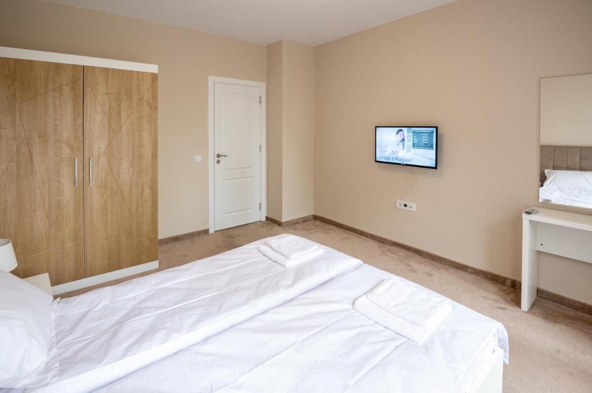 Balchik Vacations - Guest Apartment Vladi in Garden Palace Complex - Property Image 9