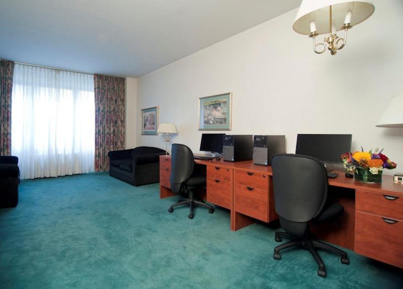 Murray Hill East Suites - Extended Stay