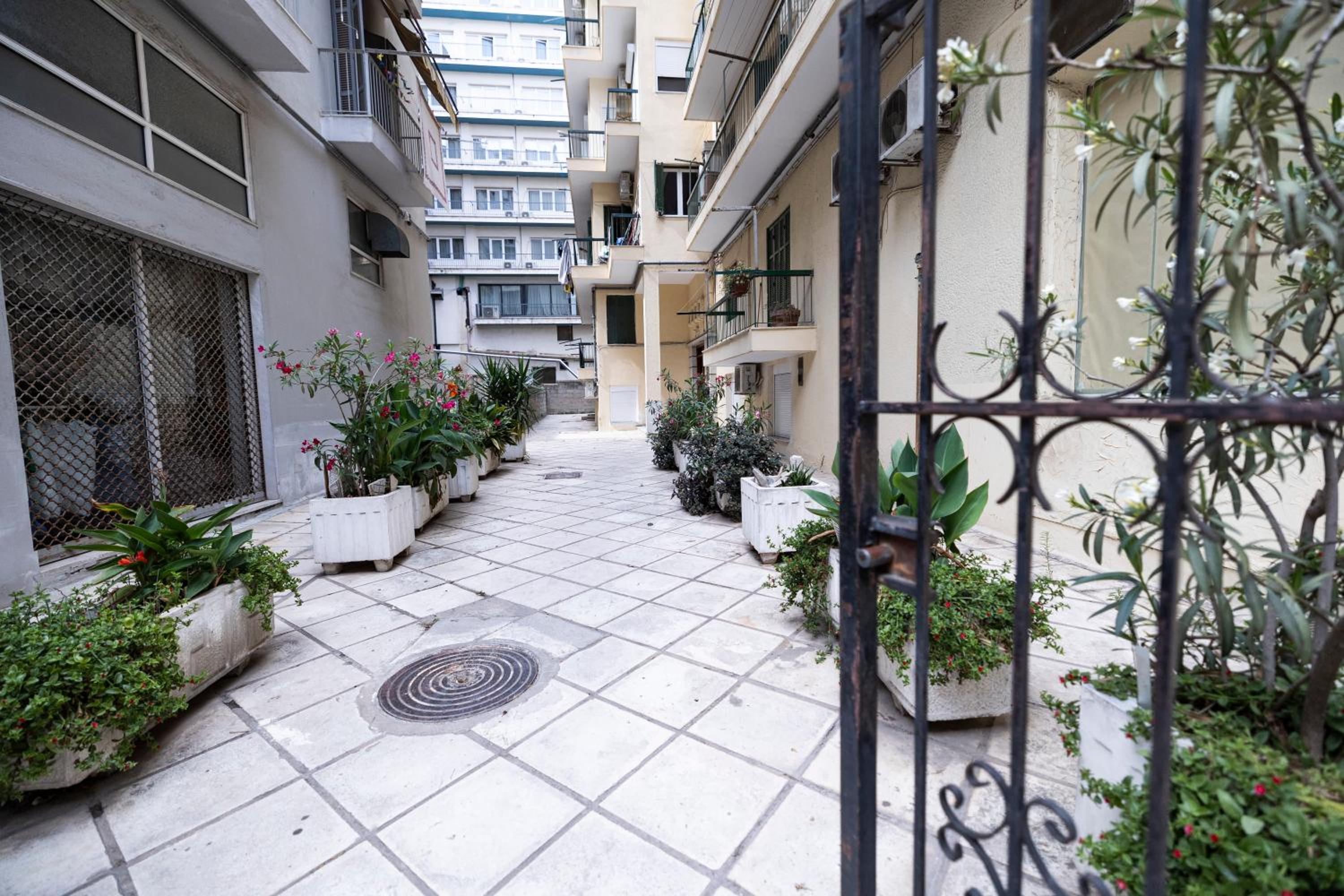 Delmare MQUEEN Apartment view 2