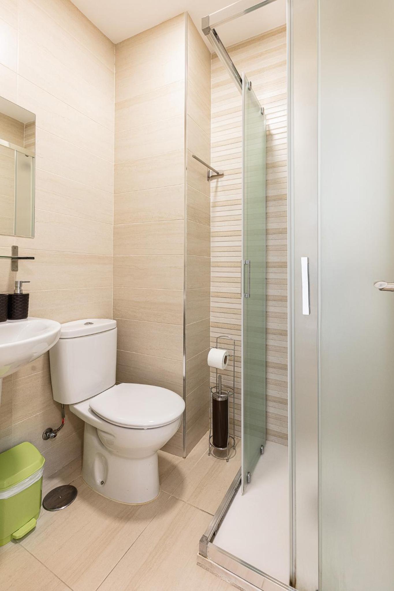 Apartamentos Lola Beach