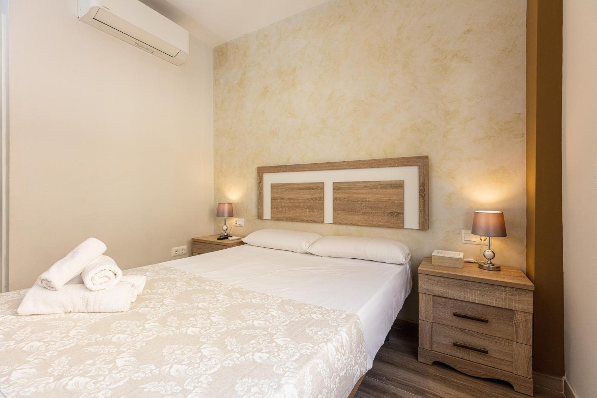 Apartamentos Lola Beach