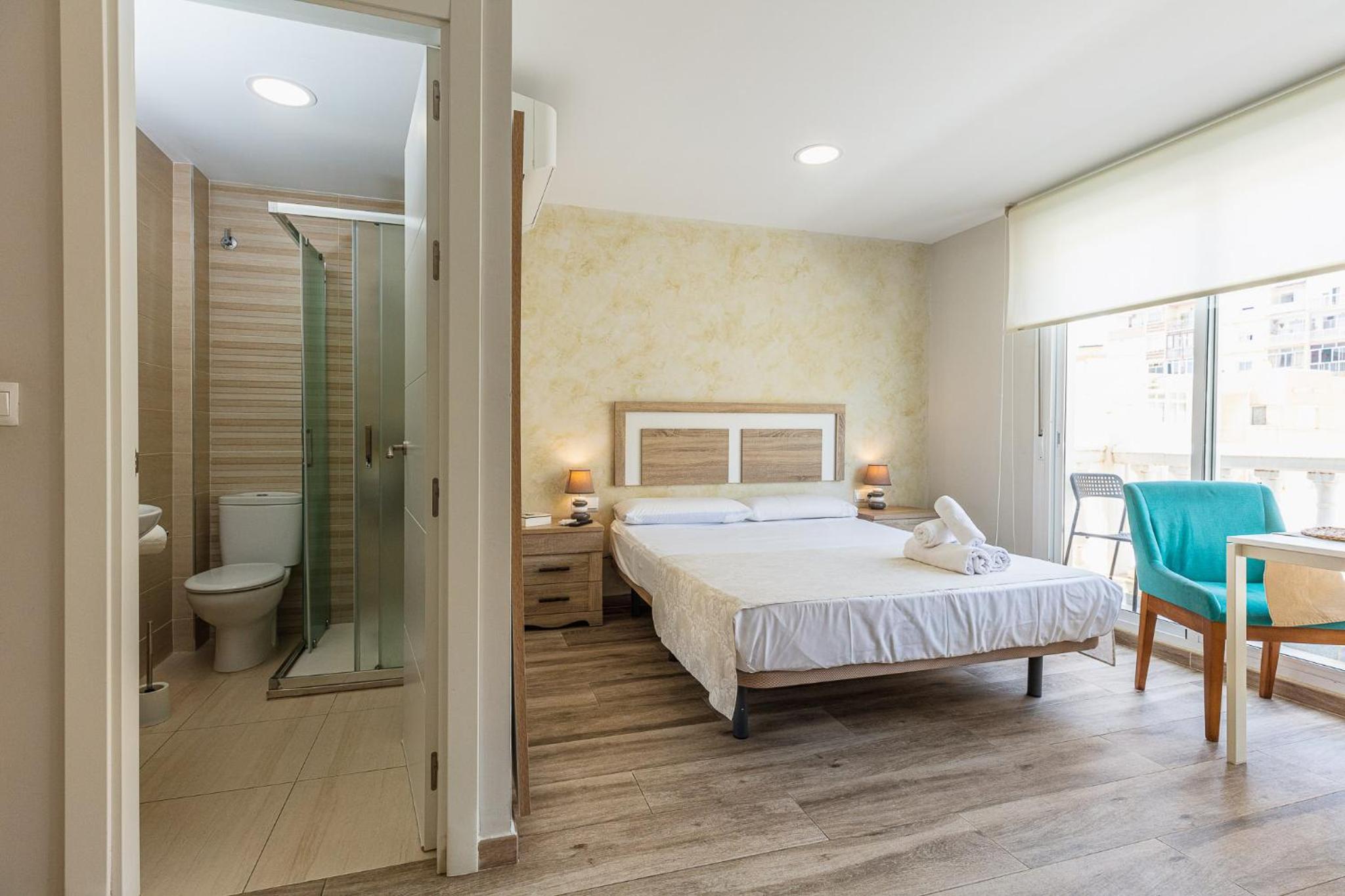 Apartamentos Lola Beach