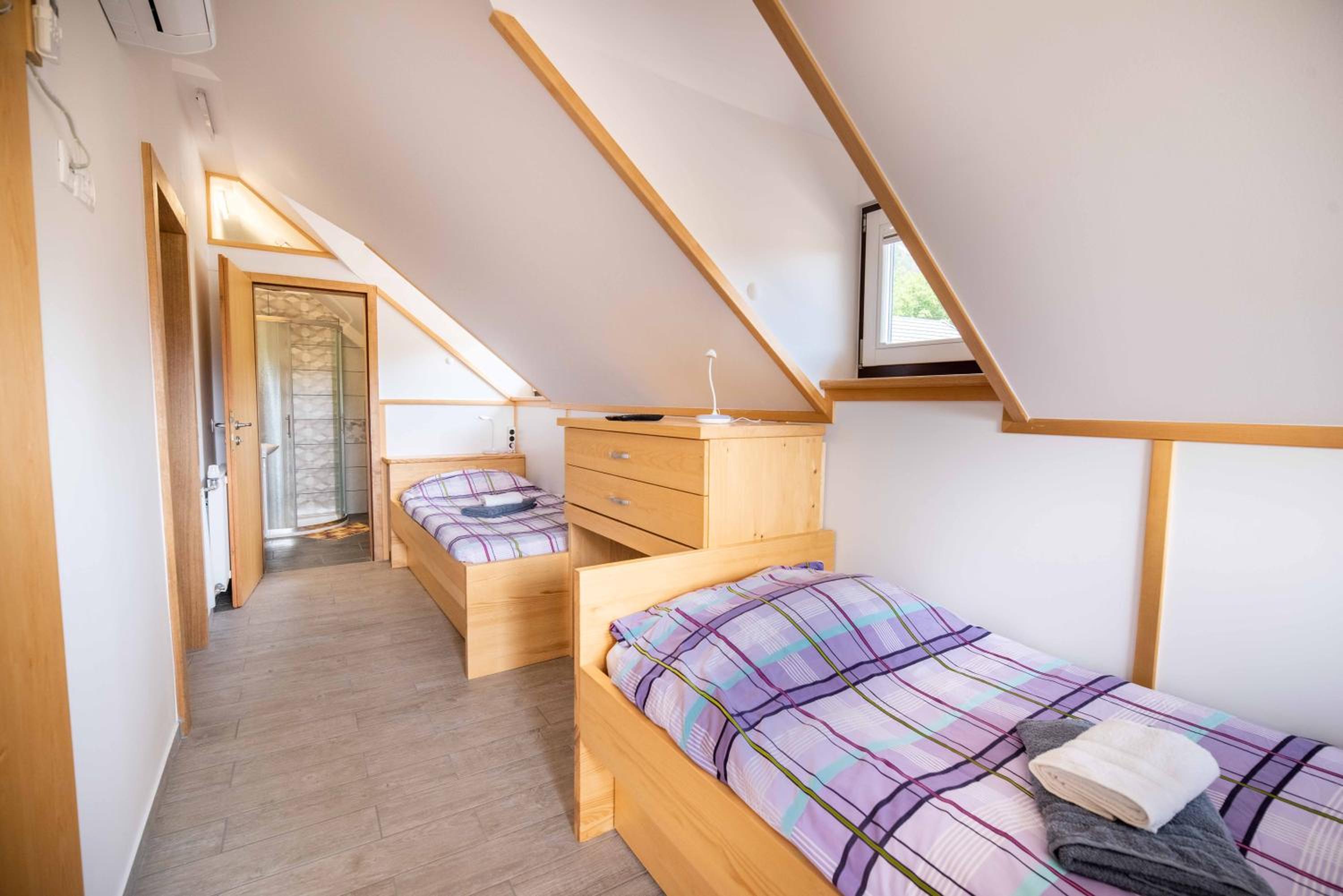 Photo 29