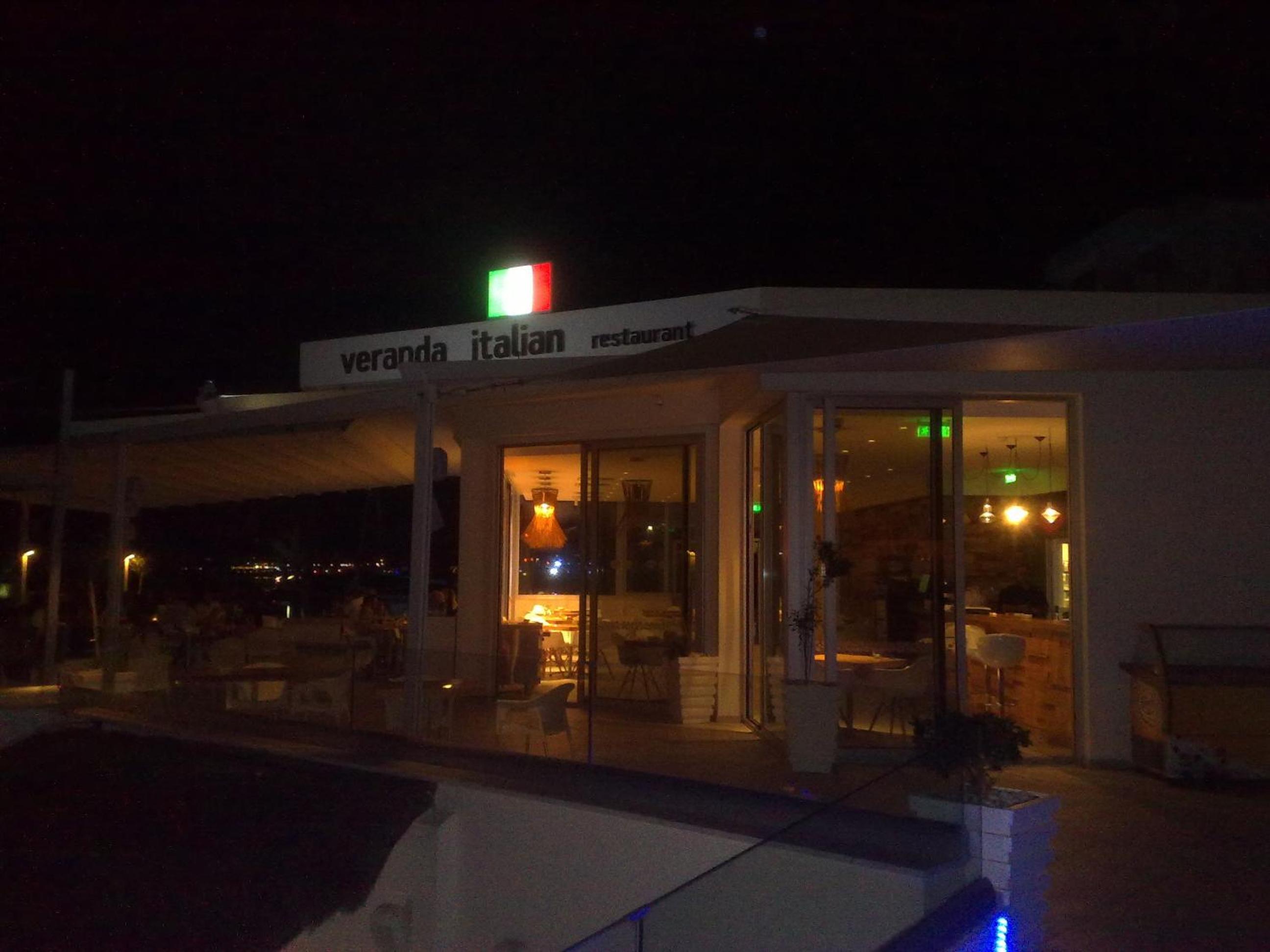 Vrissaki Beach Hotel