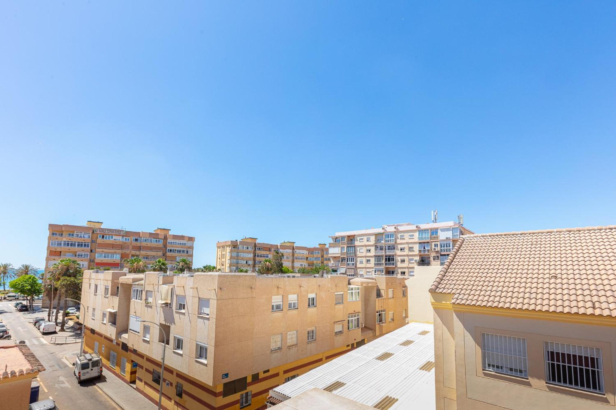 Apartamentos Lola Beach