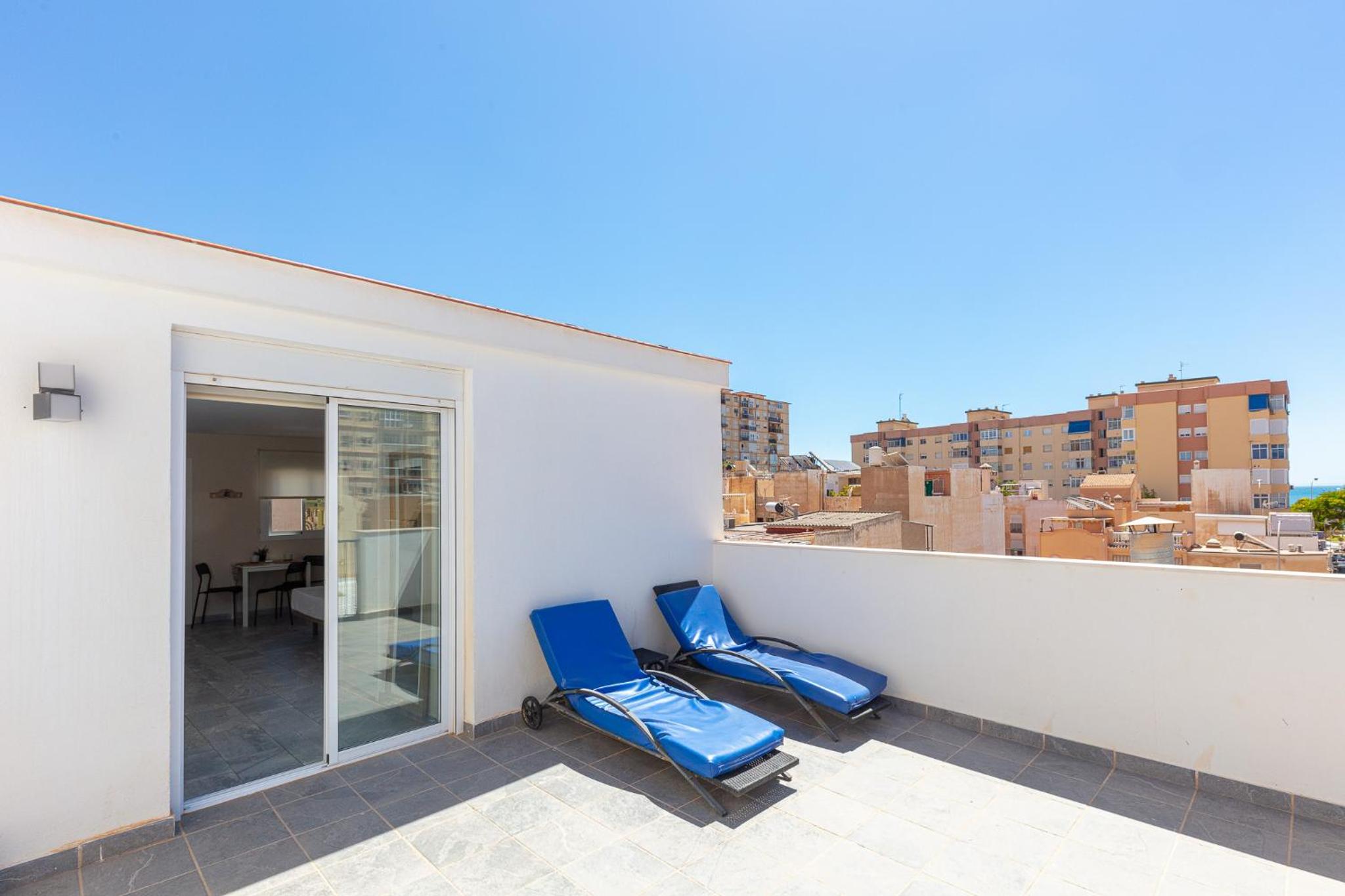 Apartamentos Lola Beach