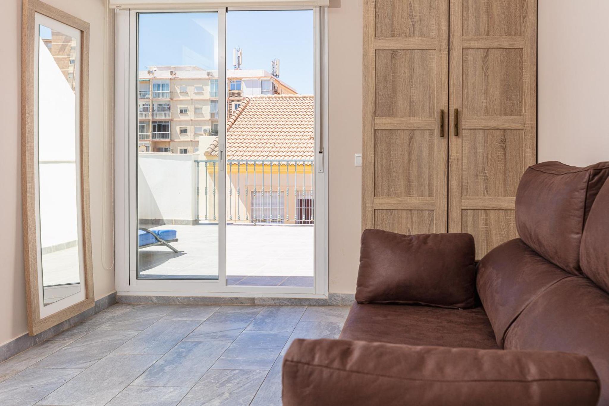 Apartamentos Lola Beach