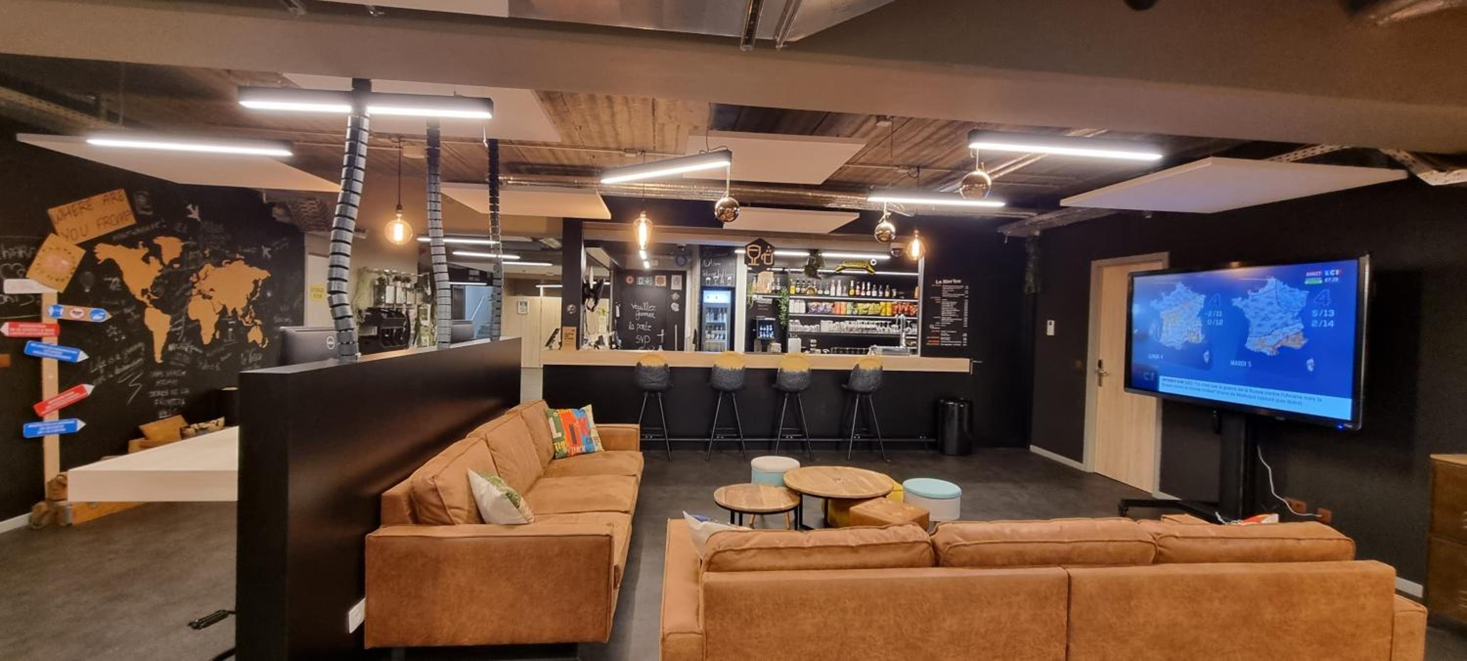 HI HOSTEL CHARLEROI Brussels South Airport