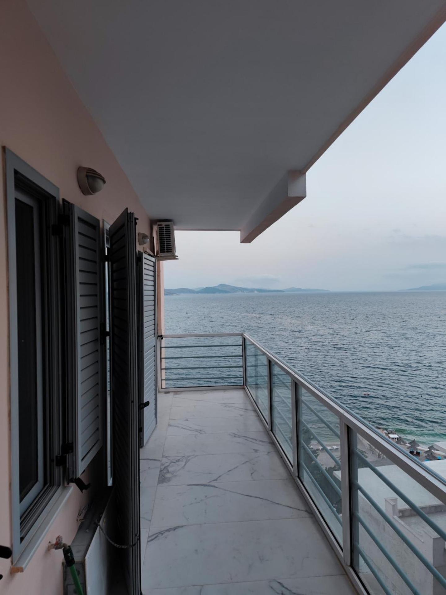 Aria Seaview Apartments