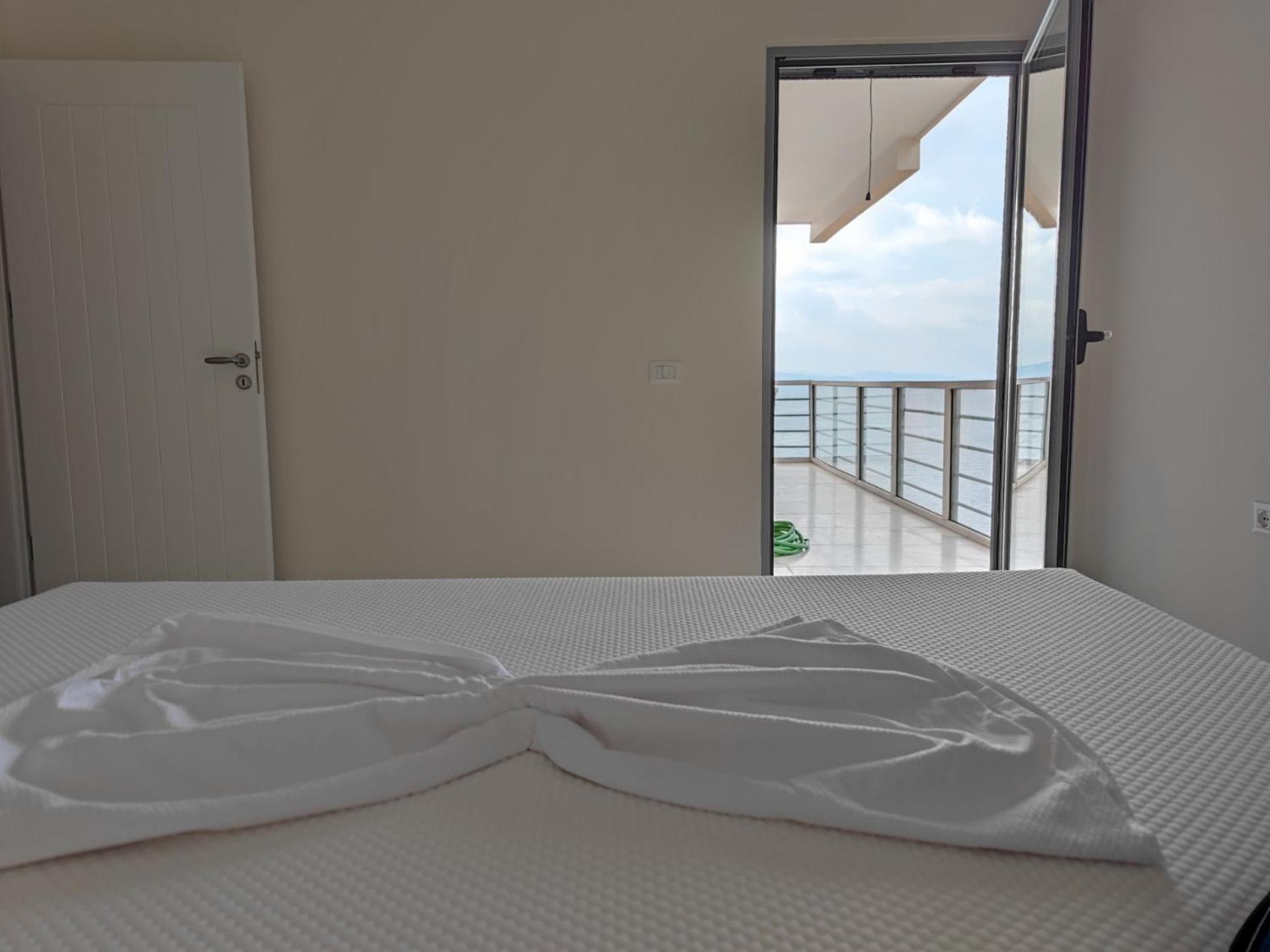 Aria Seaview Apartments