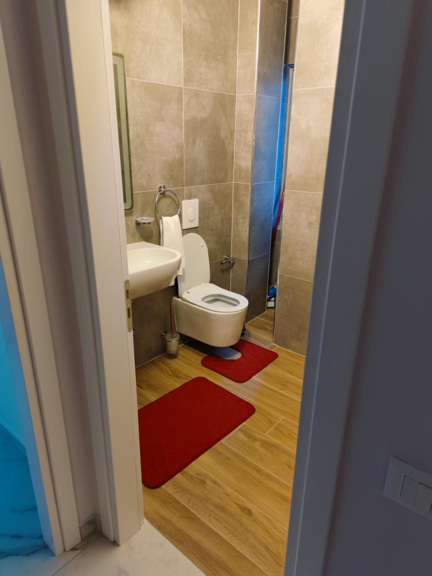 Aria Seaview Apartments