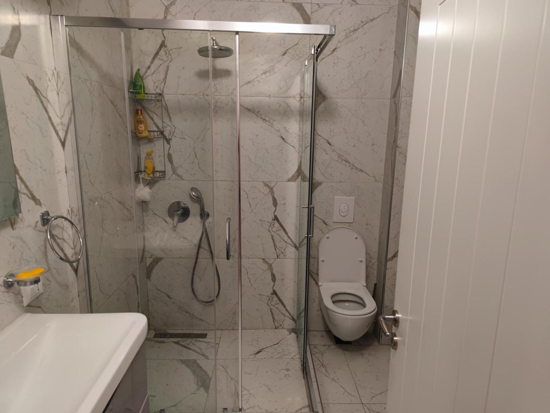 Aria Seaview Apartments