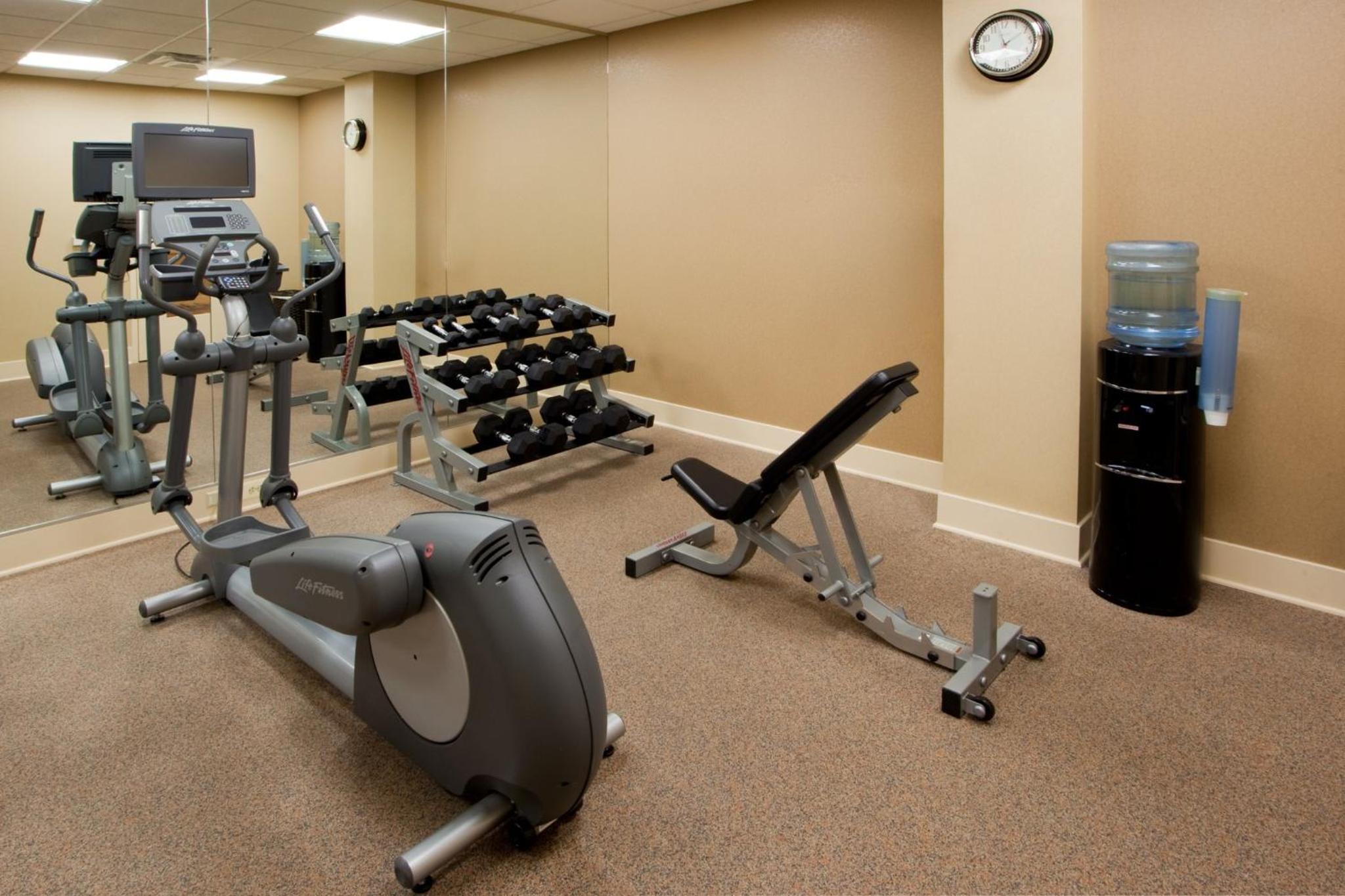 Springfield Vacations - Holiday Inn Express Washington DC SW - Springfield, an IHG Hotel - Property Image 10