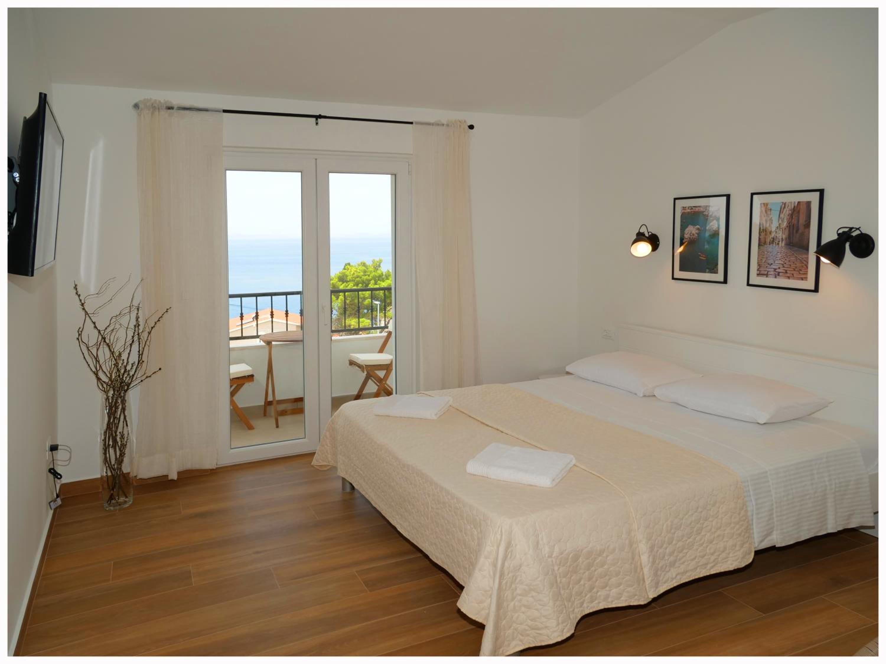 Apartmani Makelja view 5