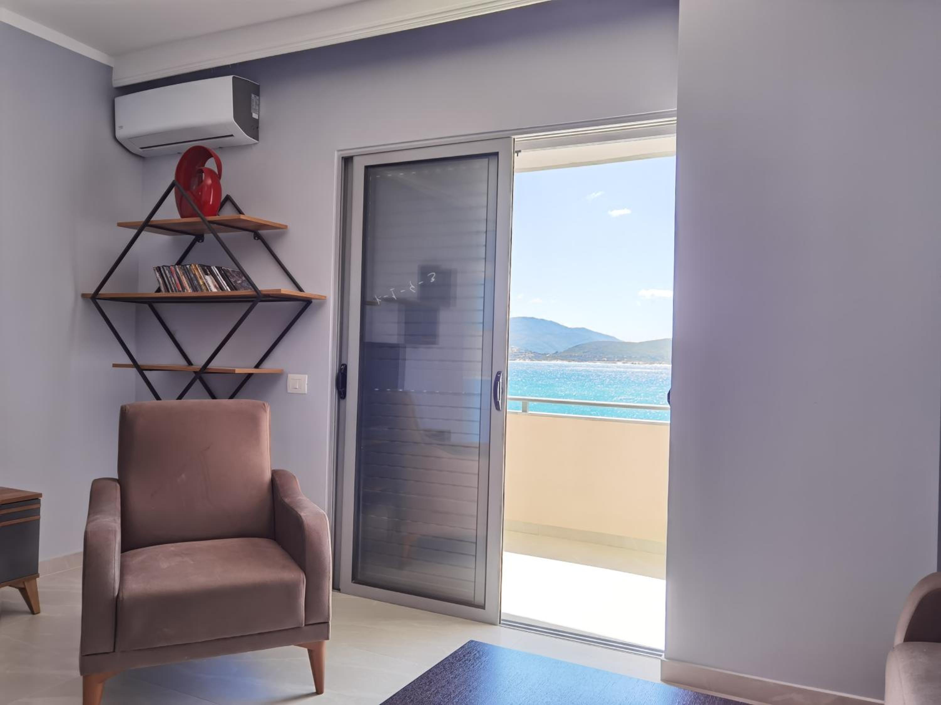 Aria Seaview Apartments