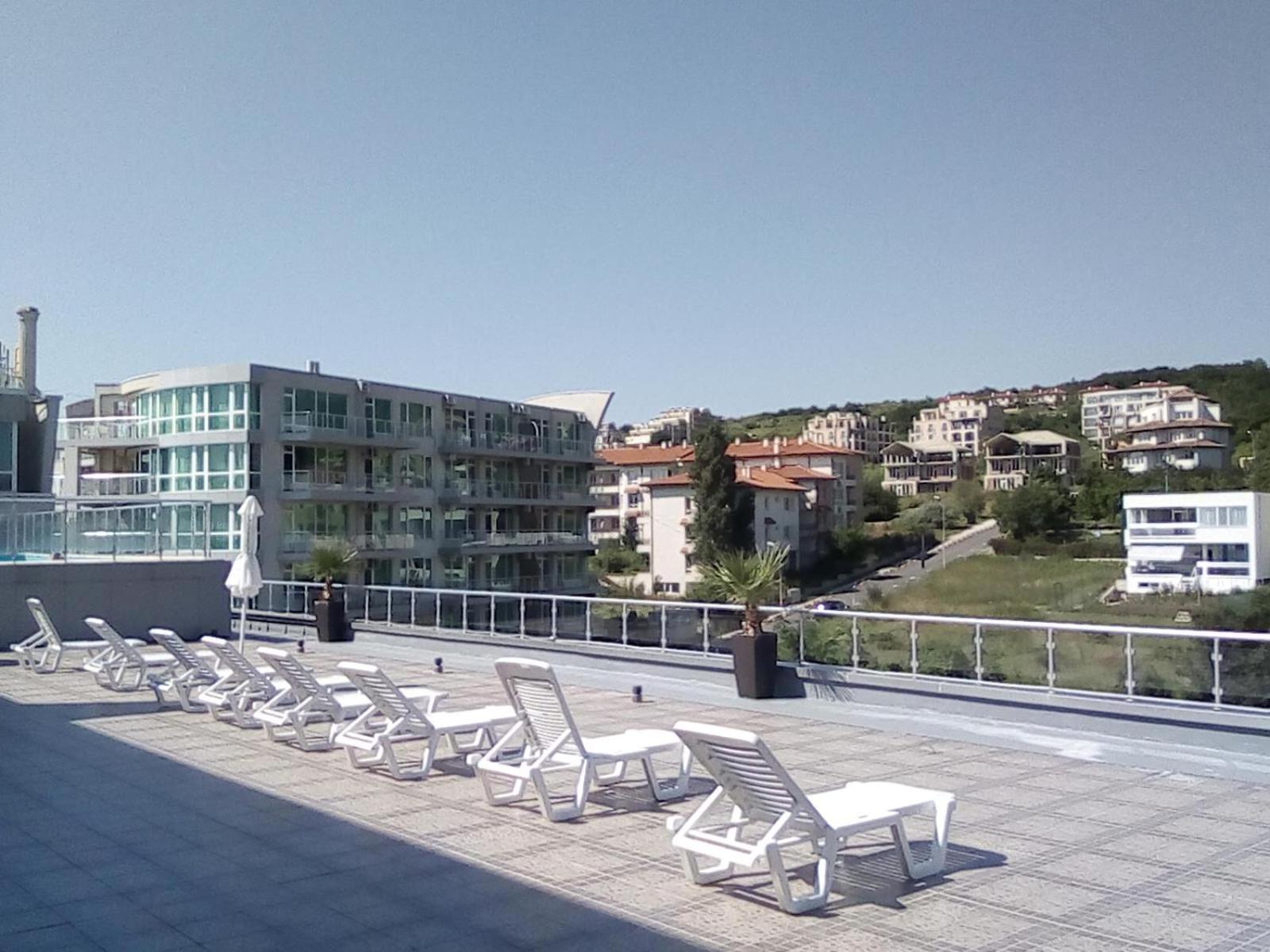 Silver Beach B16