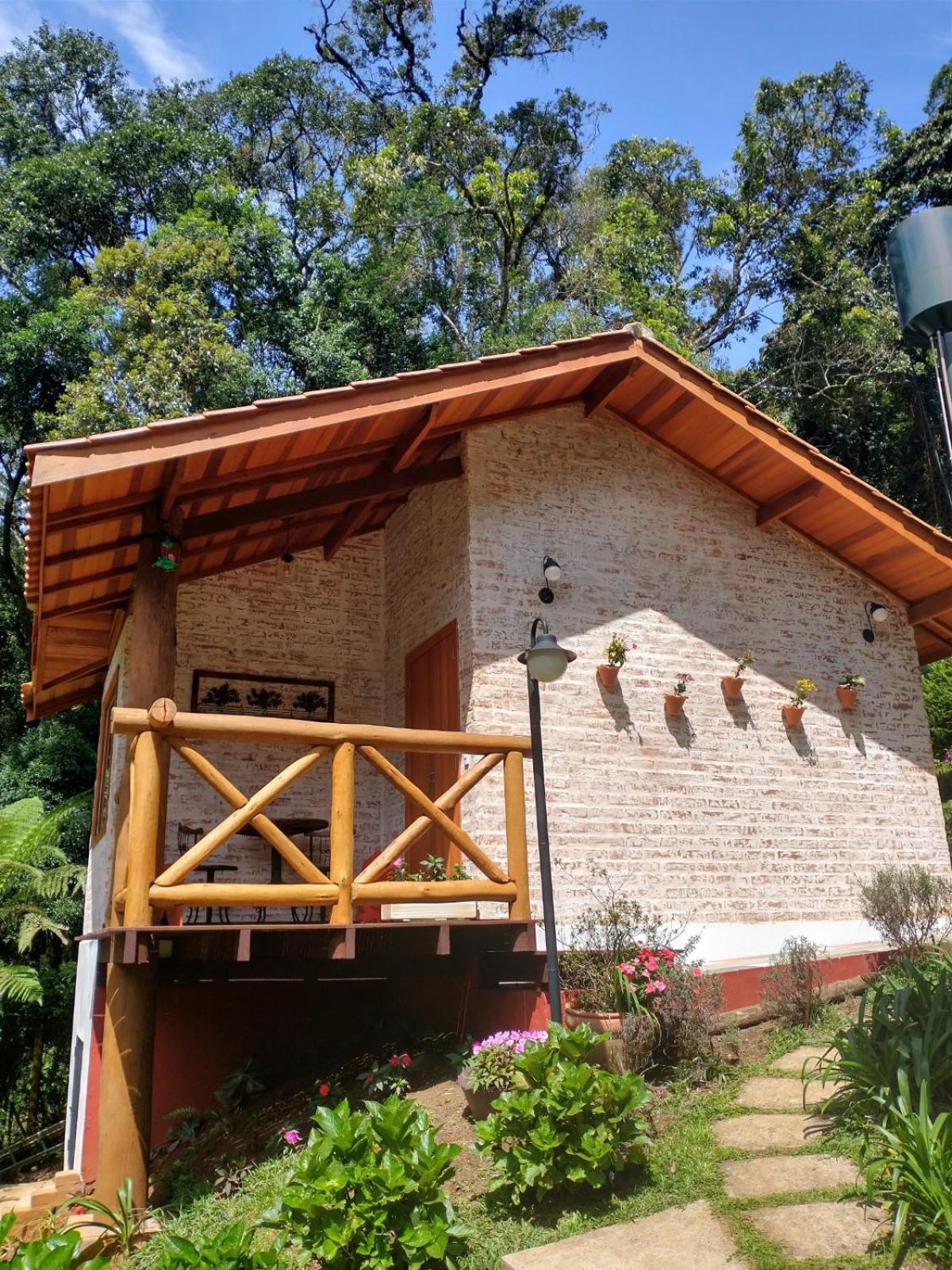 Nas Nuvens Hospedaria