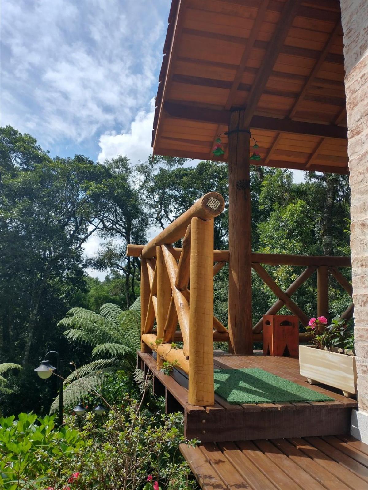 Nas Nuvens Hospedaria