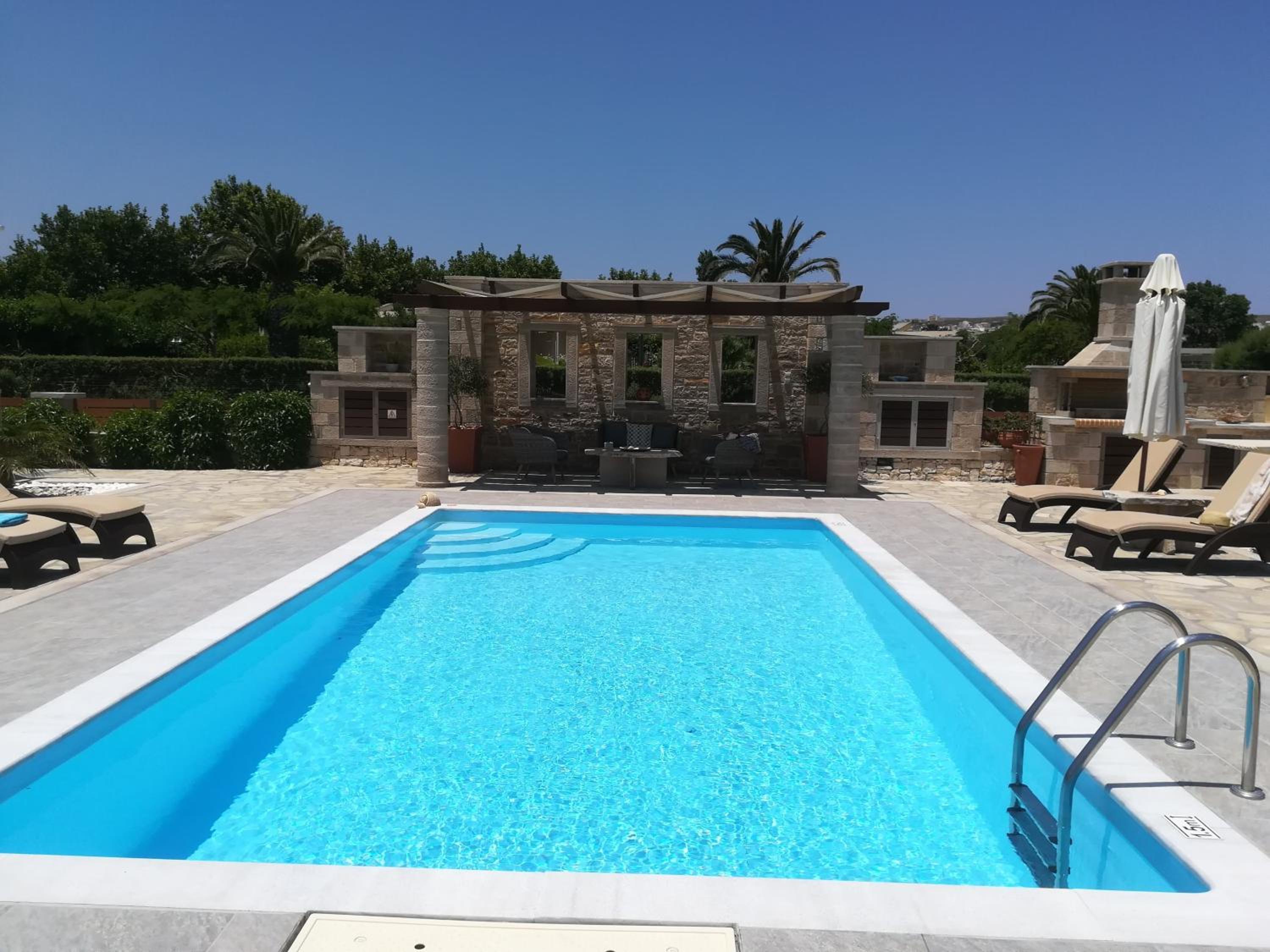 Blue Horizon Villa & Suites