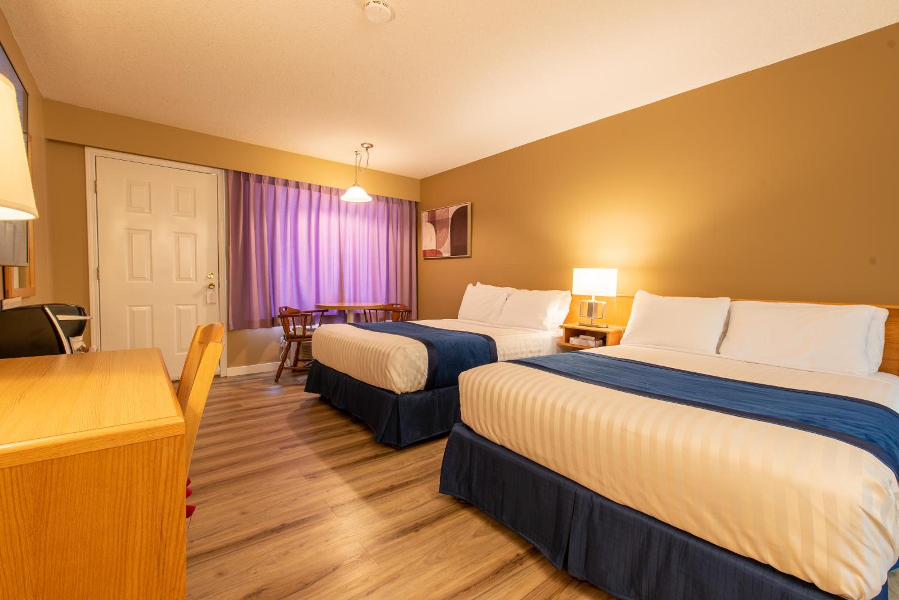 Ocean Crest Motel